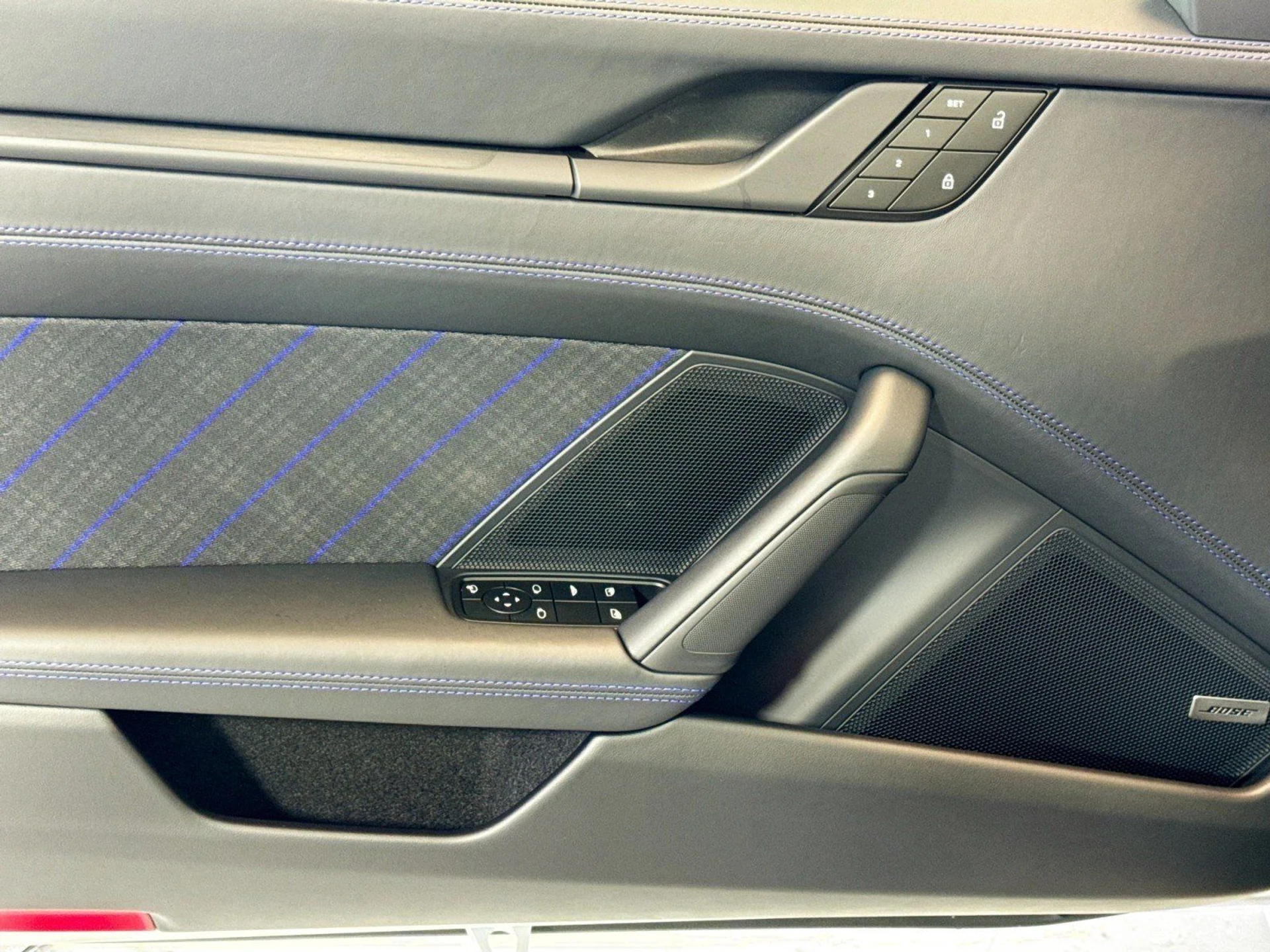 mph010_2977118305_400f5bf7e0d9592bcae3990e1d200358_53a5e22902