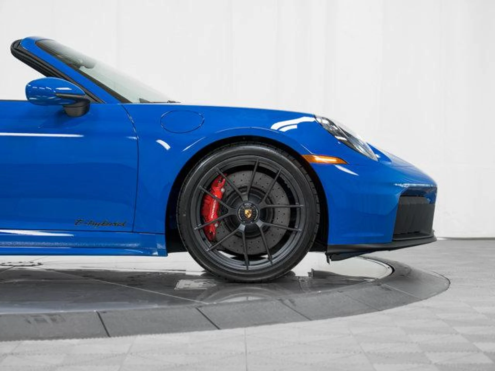 mph010_297950718_fm_W_Tk6v7o_Dw_6m_Gw3x_Qg4tau_F_U_d398904450