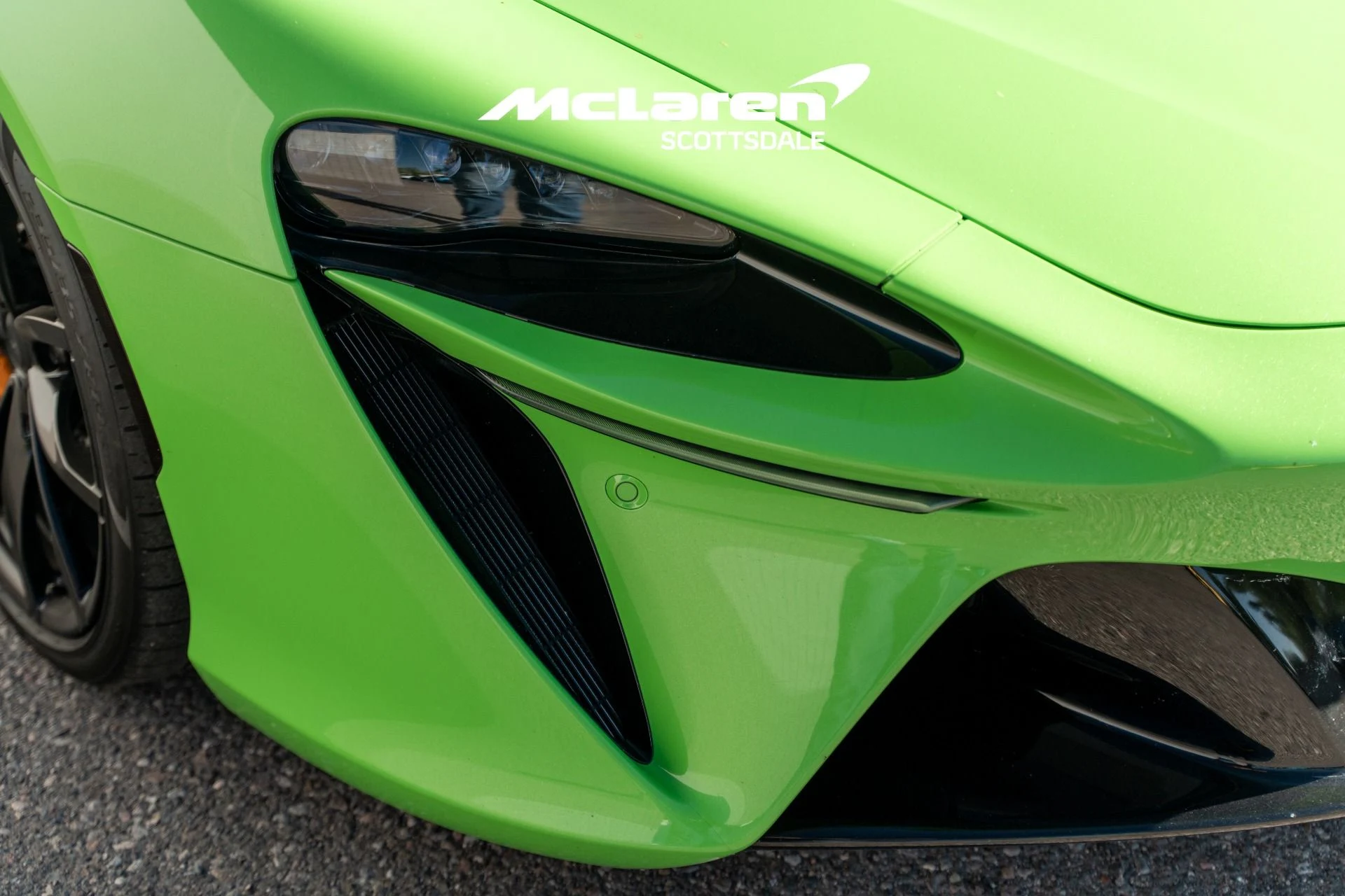 mph010_2985661740_Used_2025_MCLAREN_ARTURA_1761944972_dda91555e7