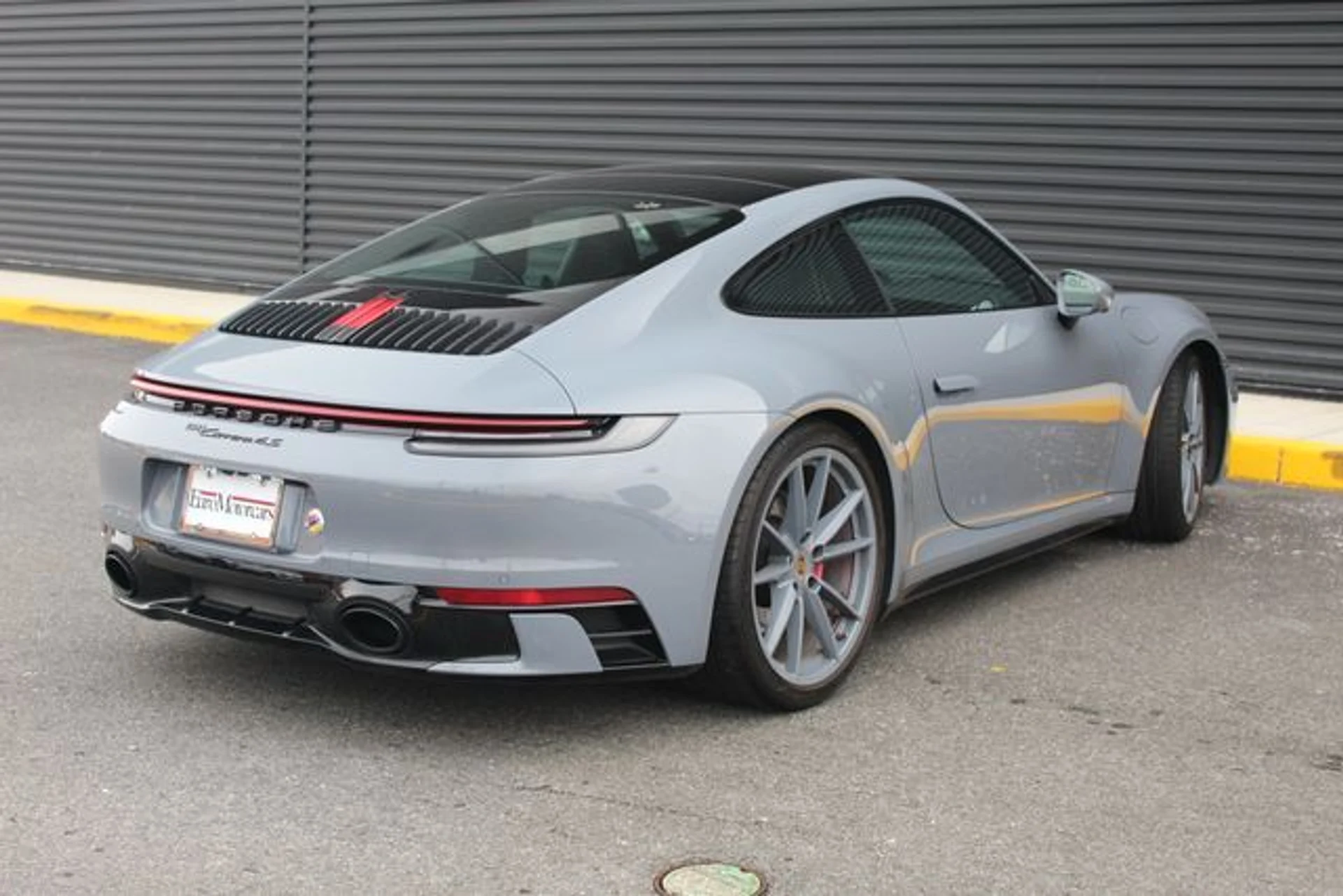 mph010_2985663046_3a05dce9154b76dd7d9f82cdd9e1a9a0x_da19be4ef9