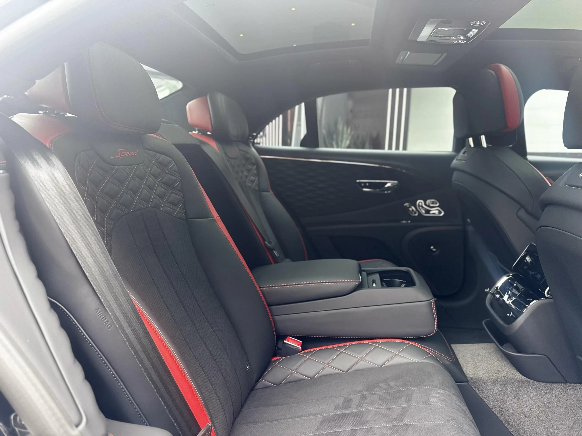 mph010_2986792542_483408196_694a2ece224f23d62527cab8_c93f141f17