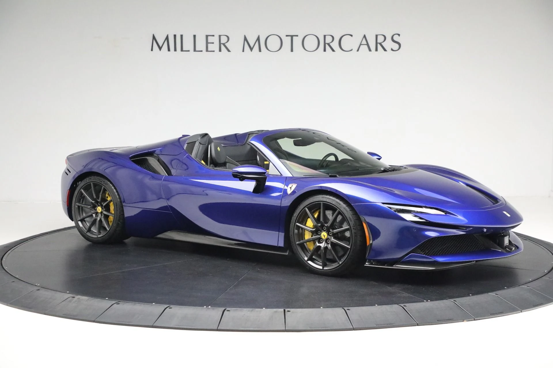 mph010_2988796805_Used_2022_Ferrari_SF_90_Spider_3d1b440f05