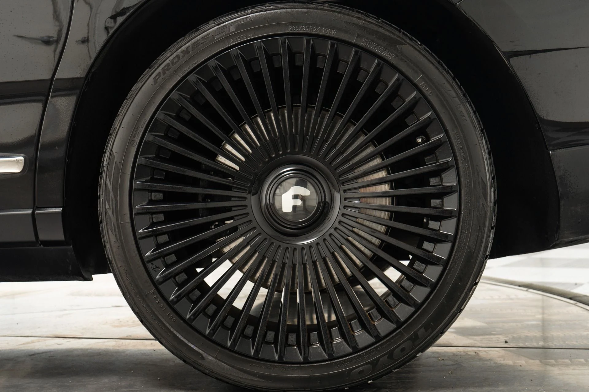 mph010_2994936693_Used_2022_Rolls_Royce_Cullinan_1760976339_f9d4c2e65a