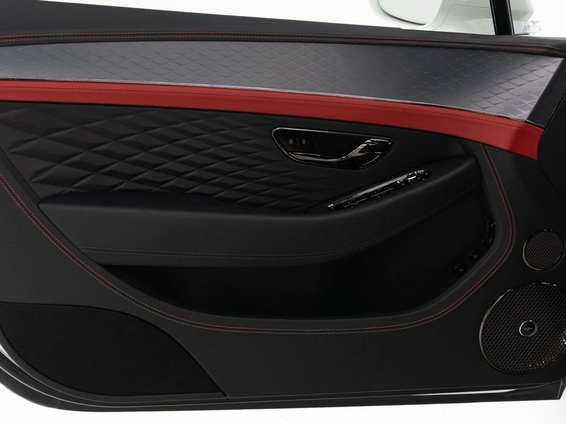 mph010_3003641384_92d3f88e2067b7b987f1a11304def05b_5e24b18a6f