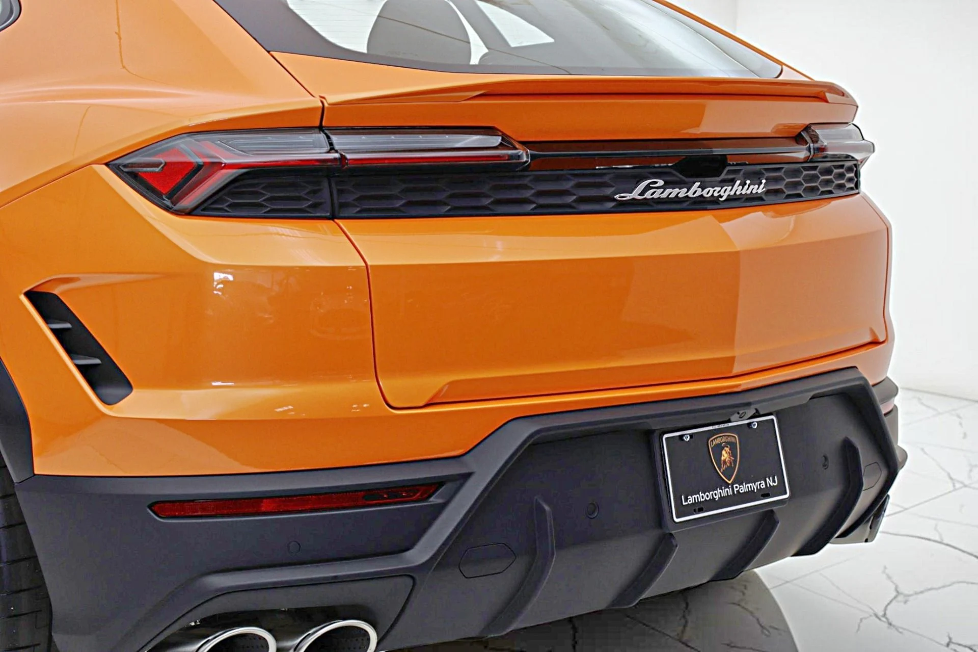 mph010_3009561181_New_2026_Lamborghini_Urus_SE_793b6d8179