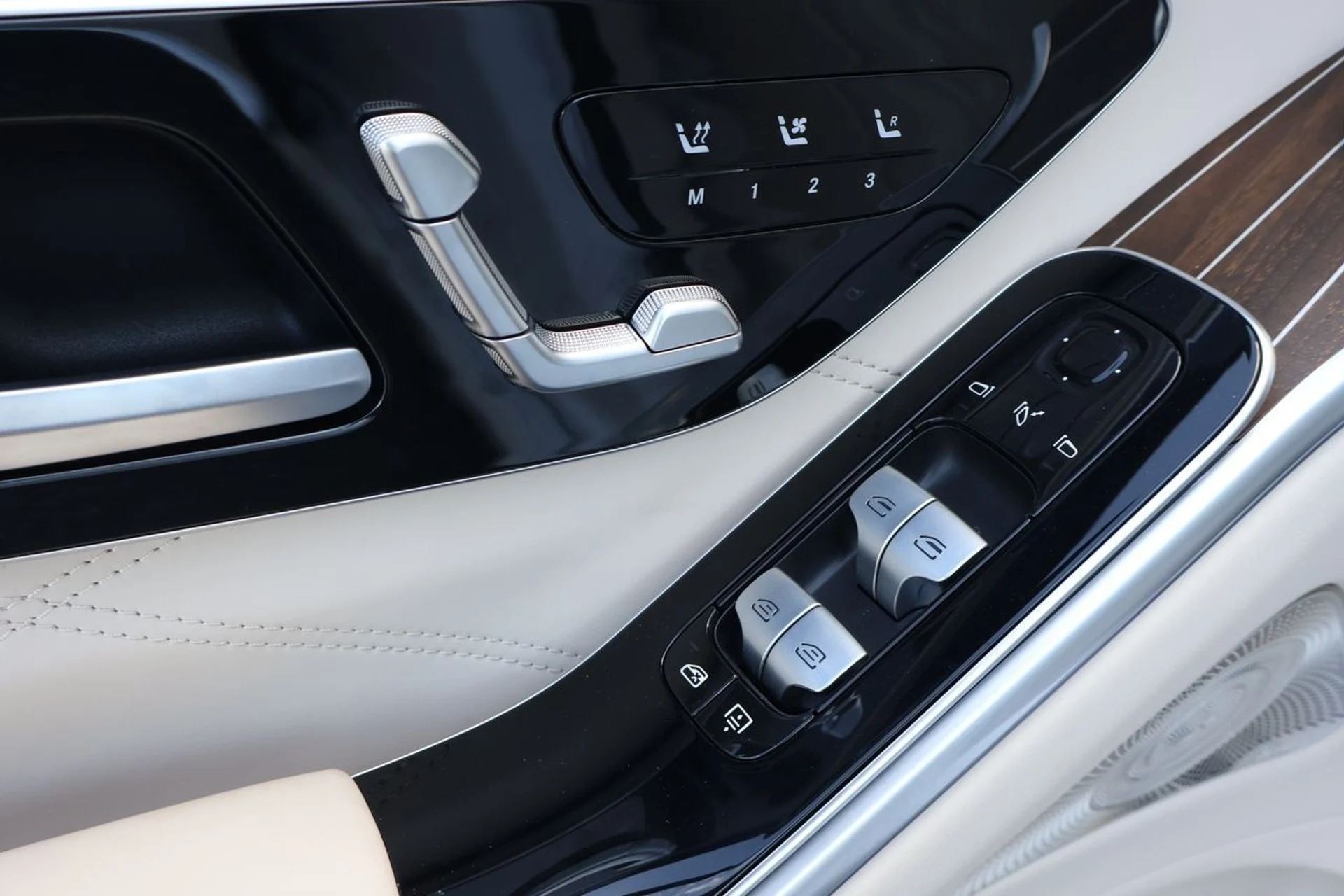 mph010_3013033940_11_b9af0643a6