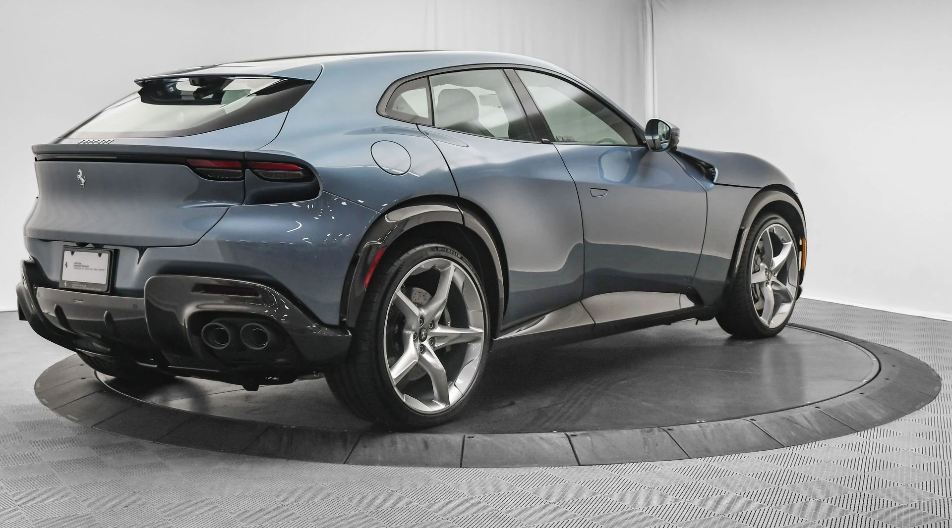 mph010_3013501986_080bcf0c_5f7b_470e_b644_65f5adf11e7b_40d5d1146e