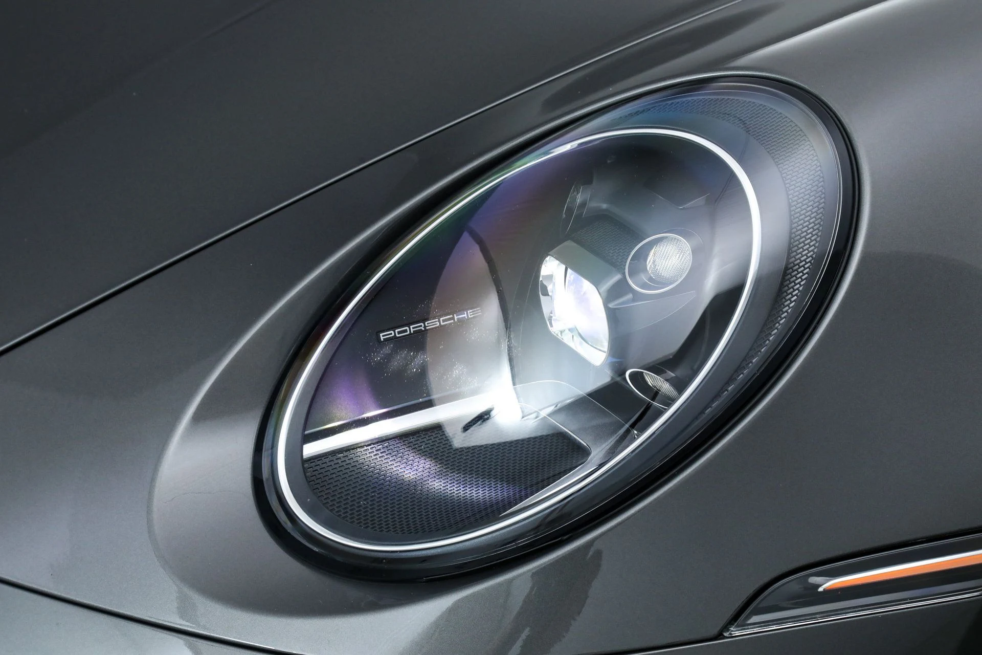 mph010_3018043383_573432fc64da896343d935fa0f184850_8a80ee28f1