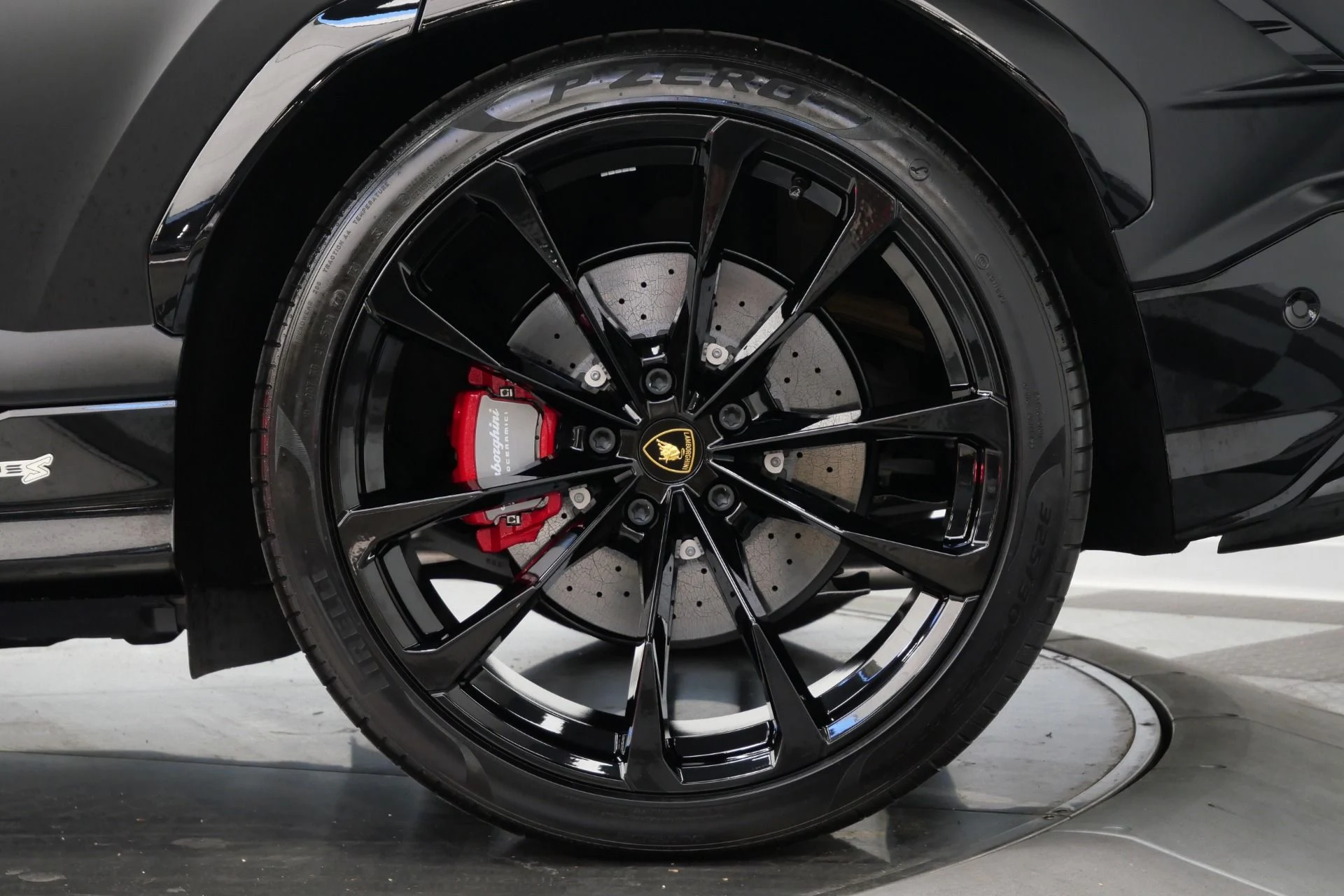 mph010_3018620909_Used_2024_Lamborghini_Urus_S_318_K_MSRP_Very_Low_Miles_Loaded_1776956814_dfc8d8ebca