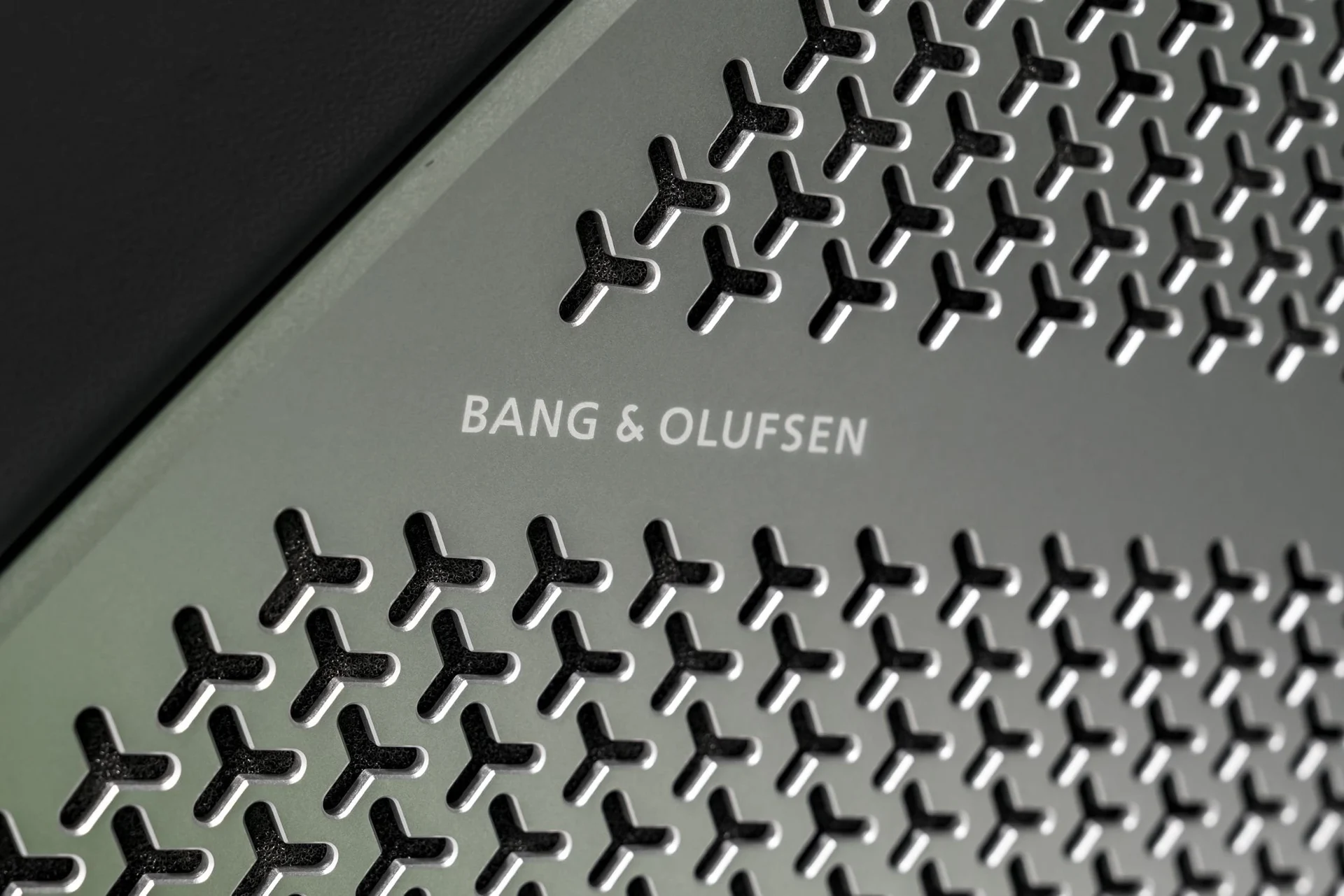 mph010_3019672712_2ae789ec7014e00a9dac9c94bdec2a40x_46f43ae251