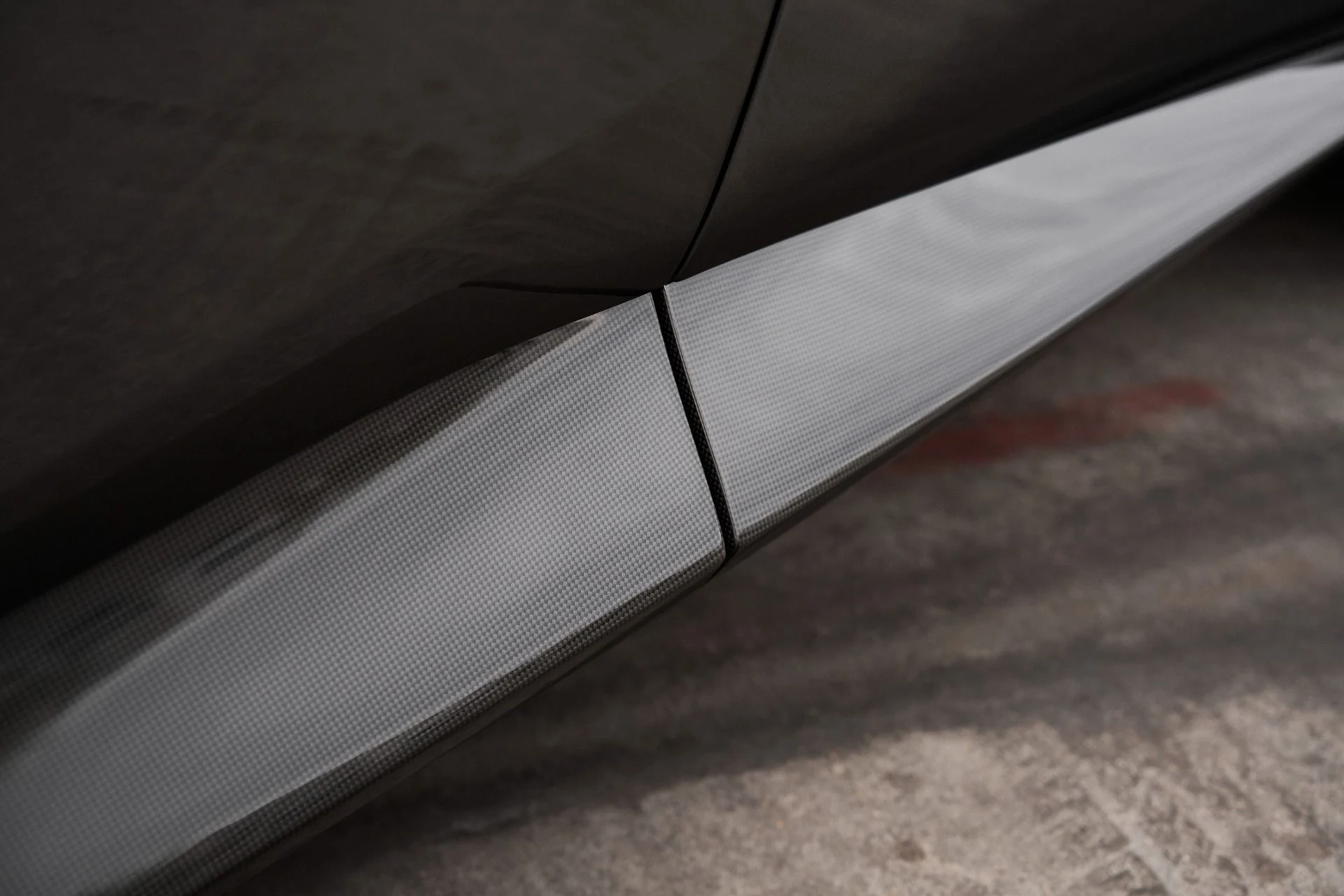 mph010_3023125714_Used_2025_Ferrari_Purosangue_1762993306_0439bc9e00