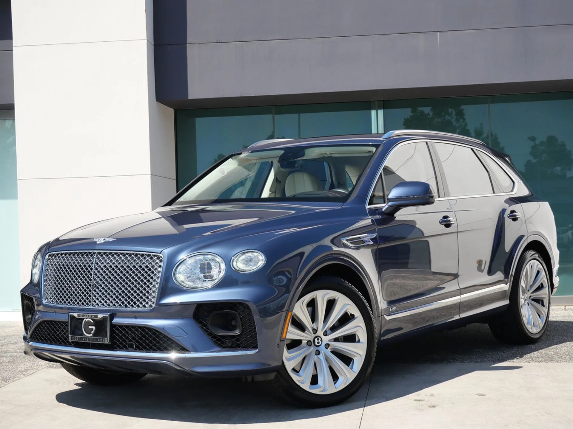 mph010_302318590_fb4c01cc81055f196b8683684ee97a5cx_5fbbe0a771