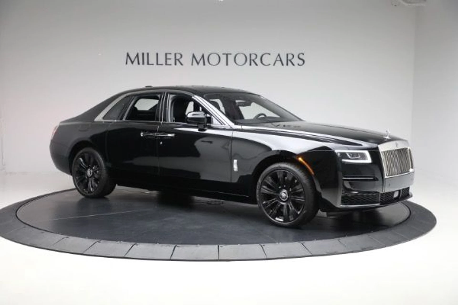 mph010_3023393506_Used_2021_Rolls_Royce_Ghost_8d93f31107