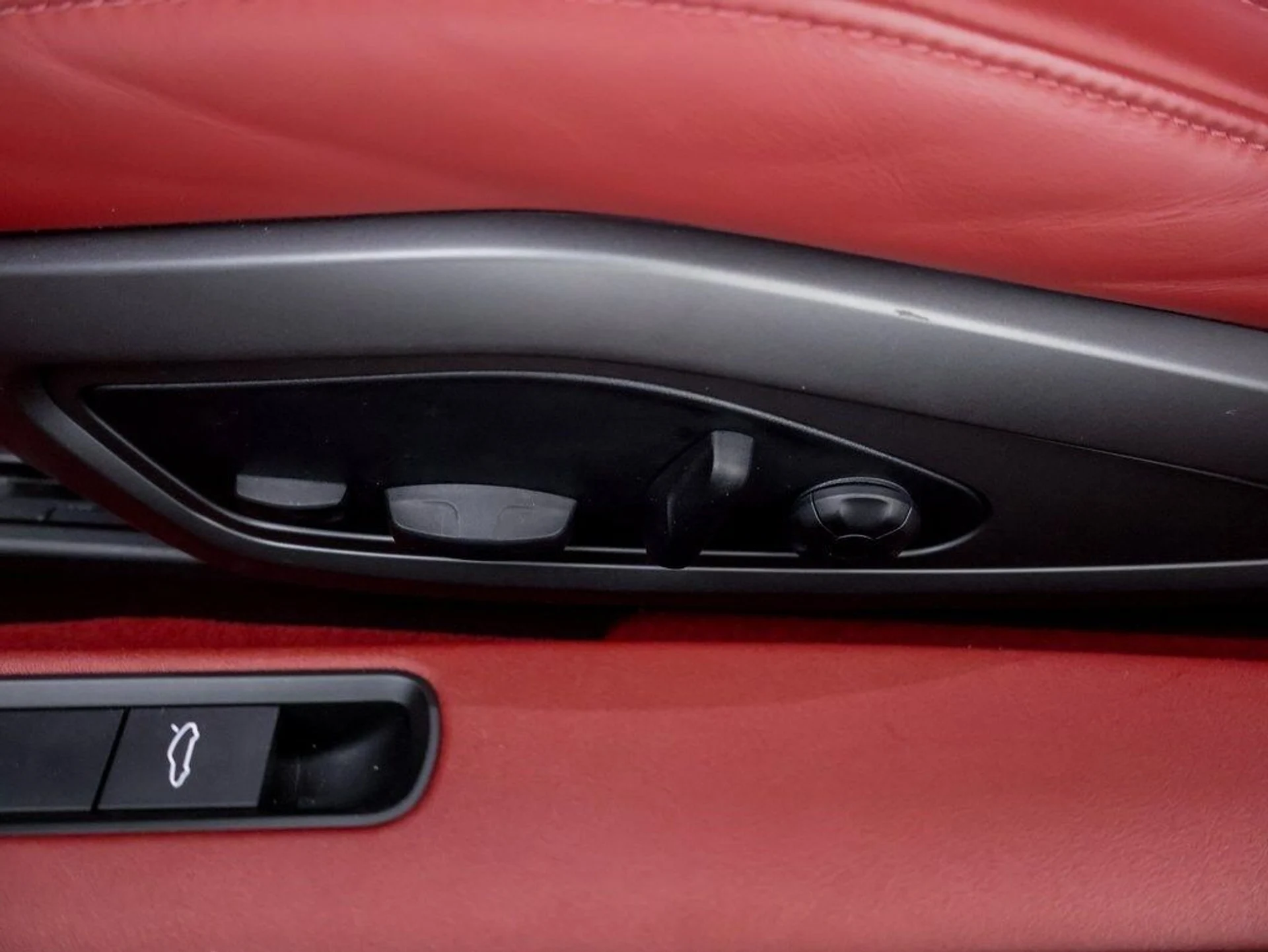 mph010_3023585094_e3036aeebc9e0152fd406bea10175adfx_4b9cfa6e60