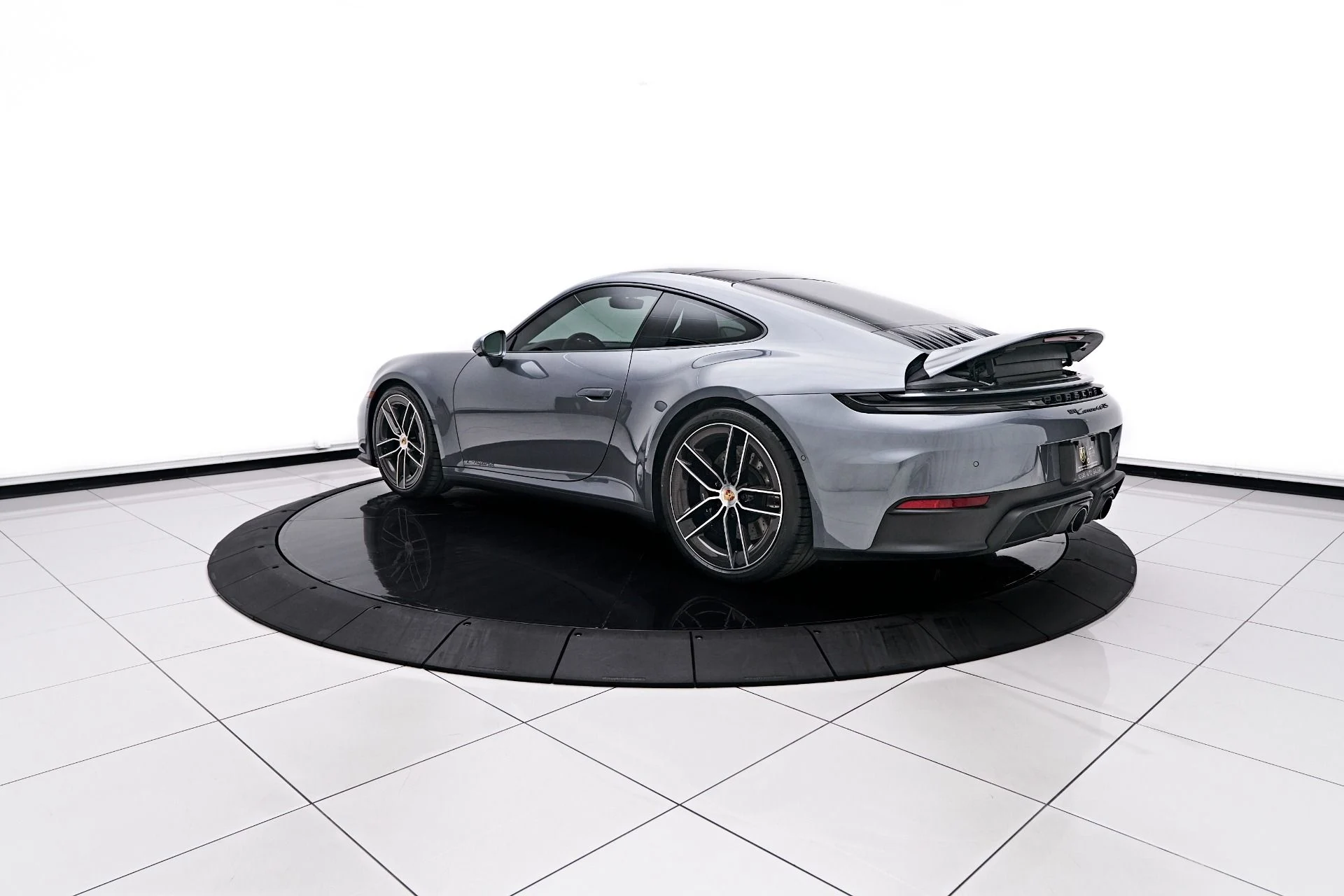 mph010_3027277020_Used_2025_Porsche_911_Carrera_4_GTS_1755103628_7bab6a97ef
