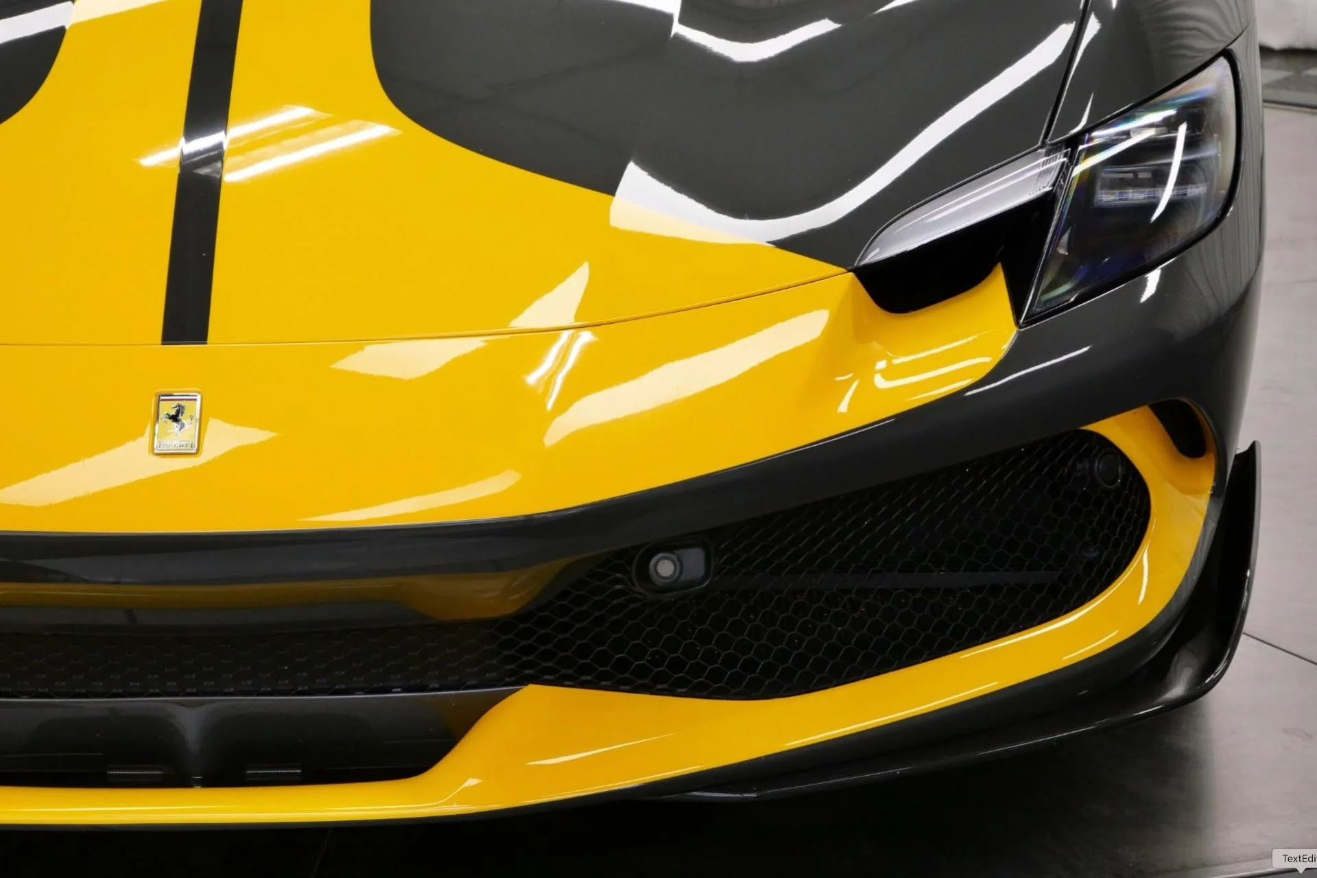 mph010_3027828596_Used_2022_Ferrari_296_GTB_1765823297_3cf62cc253