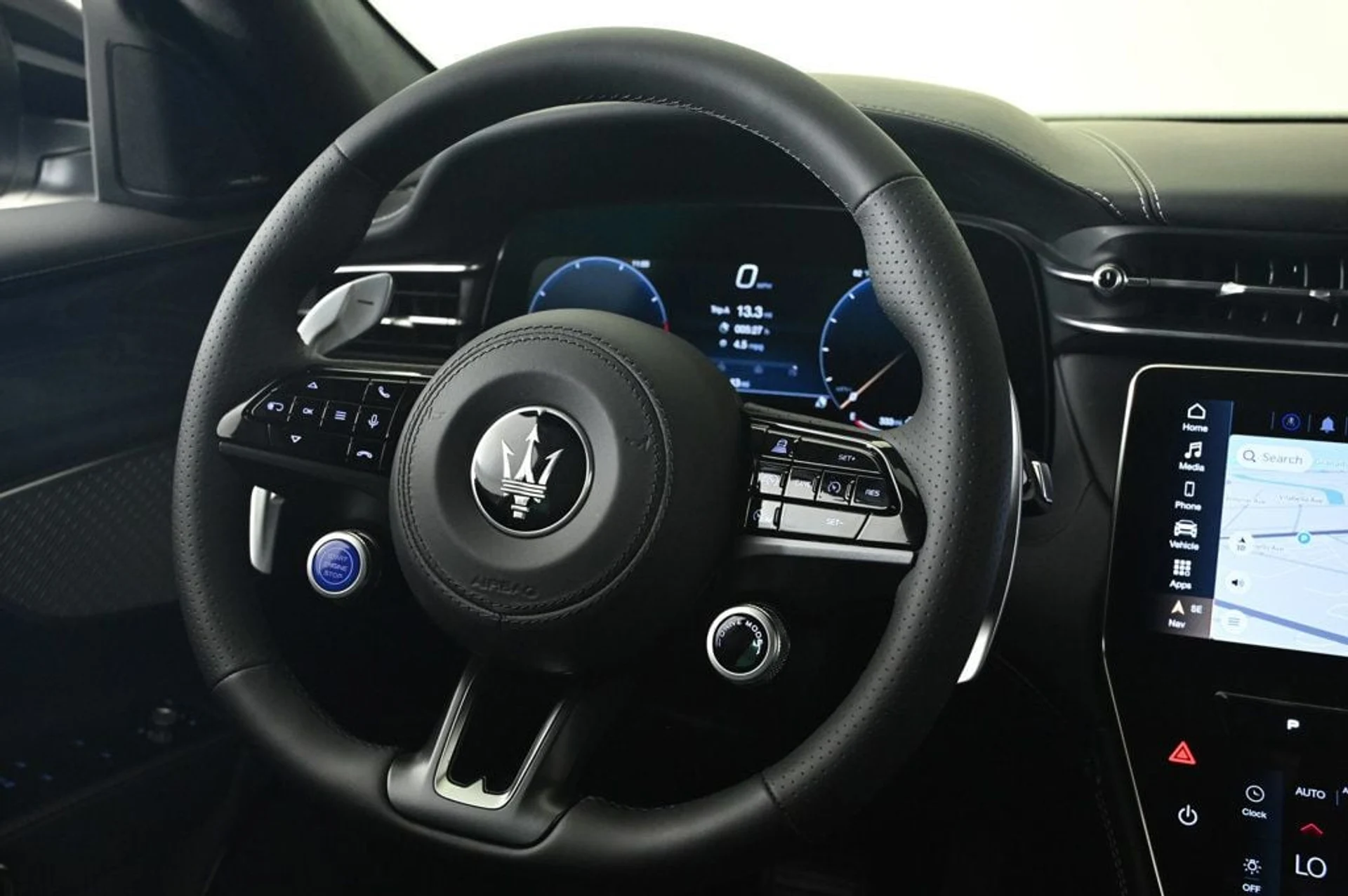 mph010_3032642933_new_2025_maserati_grecale_awd_11350_22889138_10_1024_b1f5455a01