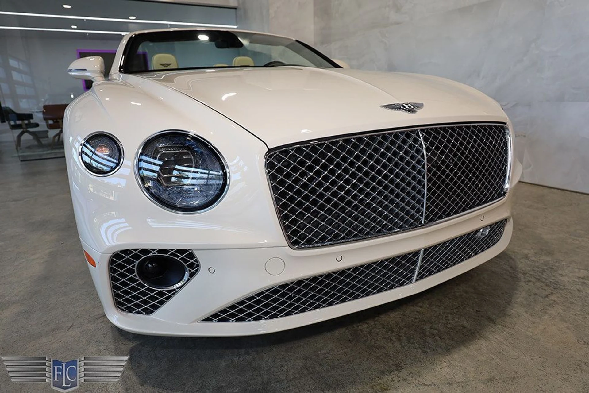 mph010_3033086204_used_2022_bentley_continental_gtcv8convertible_9689_23023913_11_1024_10b5b873db