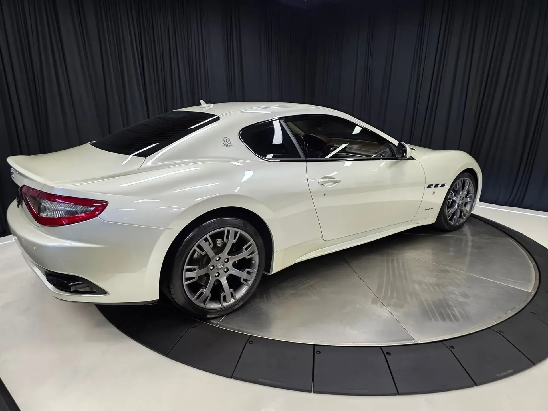 mph010_303547289_4f29f674_59fc_4985_be70_16f9f3389886_8b67928ada