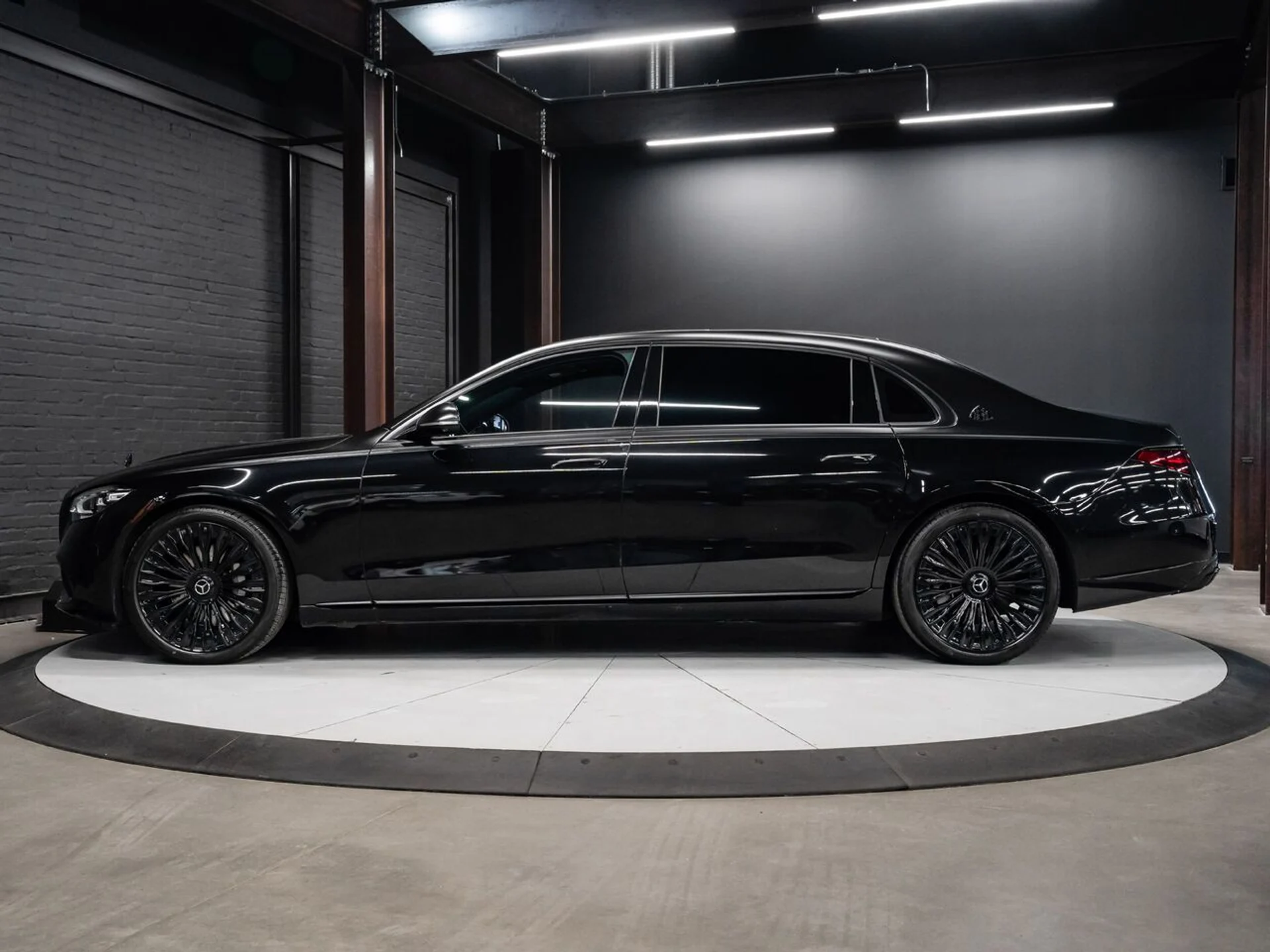 mph010_3035881837_mercedes_benz_s_class_2023_75fbf5951f