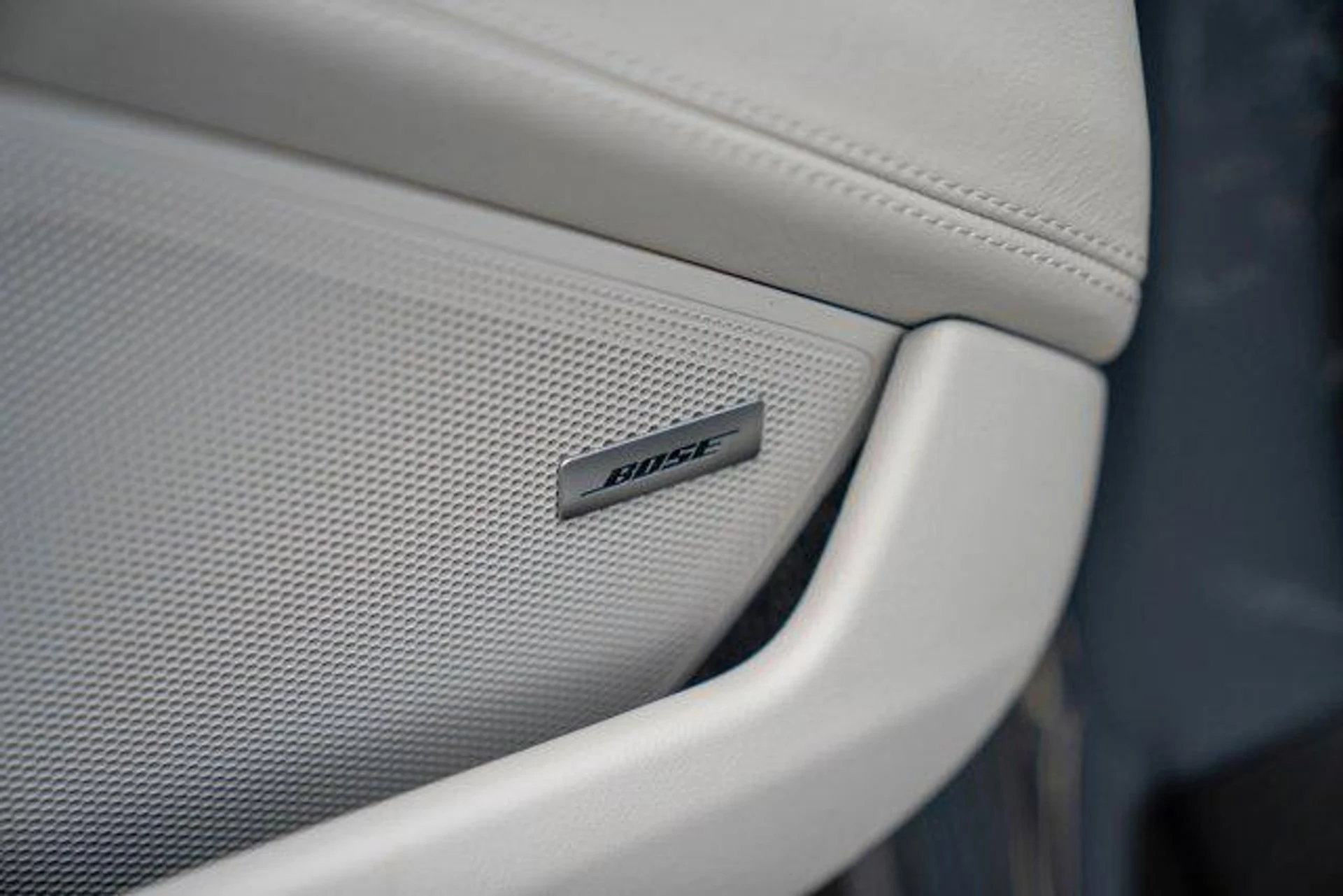 mph010_3045631686_7_Yf_E2_J_Ak_K954_U2_KA_Eu_K_Em_RJMM_Ps_37455fd5e3