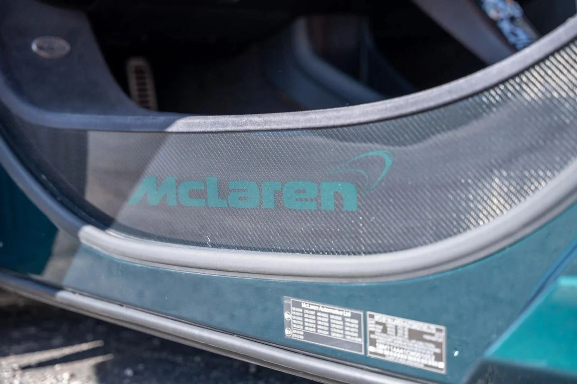 mph010_3047737771_b3cf6a3823c8c0469d8d0b90c352cc2b_089a83bbdd