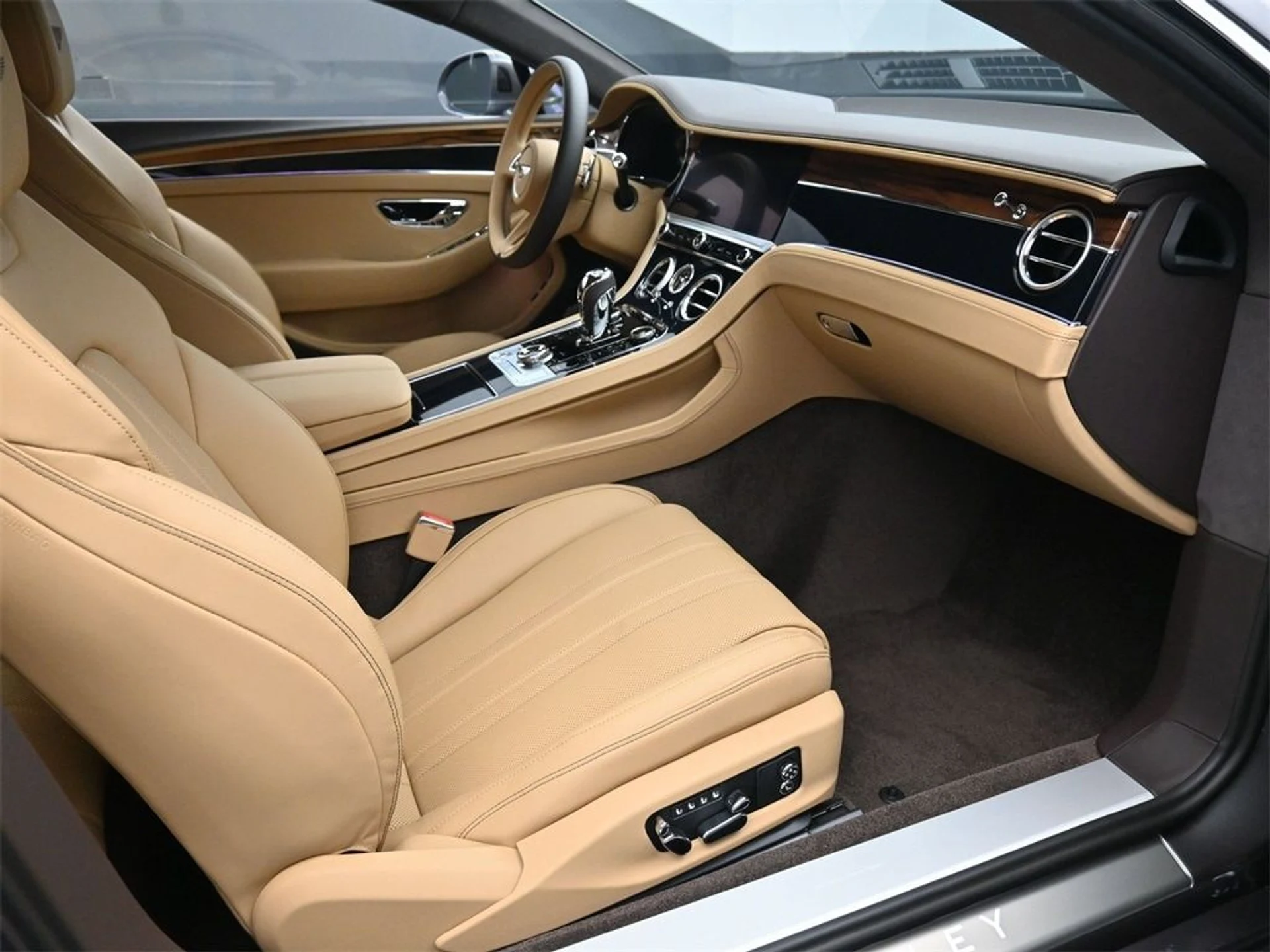 mph010_3052400034_b3ba8b851cbbc05ff686470b83097450x_263e336471