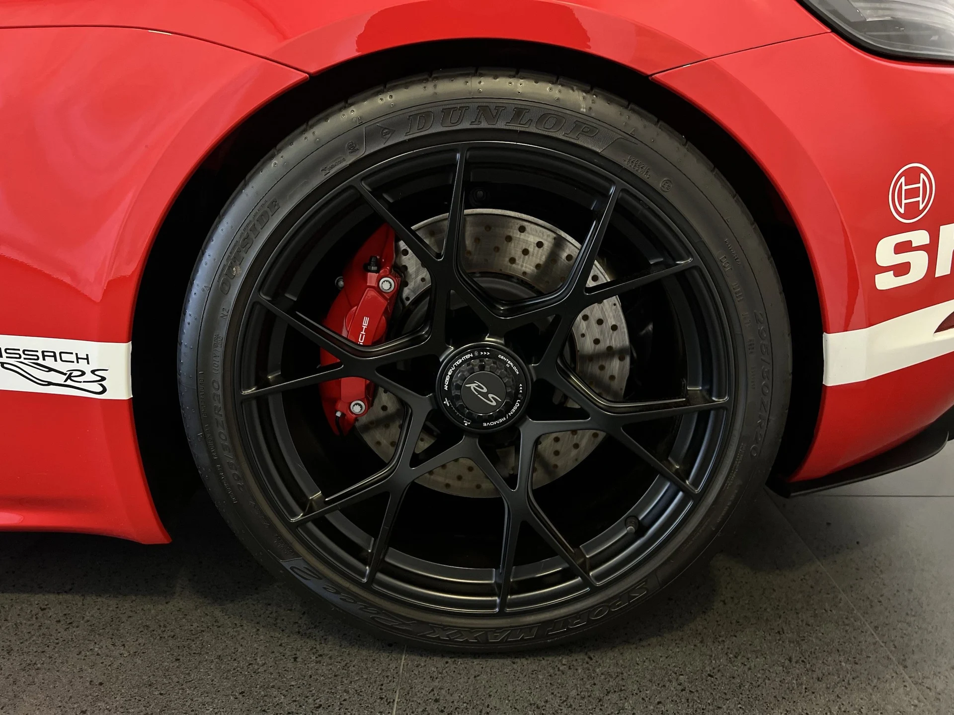 mph010_3058022699_e9fb6f03723b2a5e99f4d2dde4e4c898x_70cb2306ff