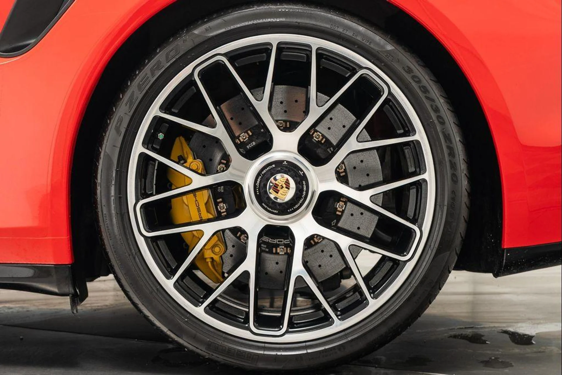 mph010_3063406499_uw_L6_Omxl_Vyr_DMC_4_Fj0_Vlt_e_O8u_U_ac68329ebf