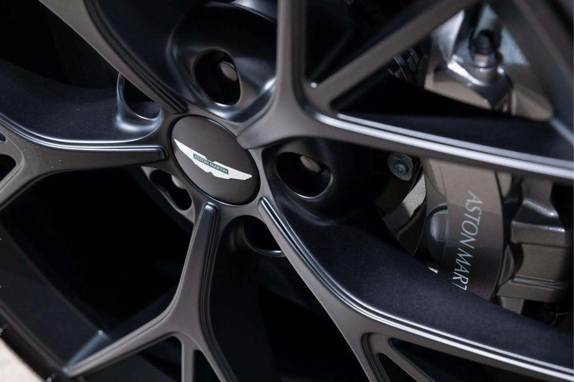 mph010_3064827477_n82_O_Vxt_P5_FDU_Jb_Mf_Ig_Tx_S_Xmetz_M_ad45a9cc19