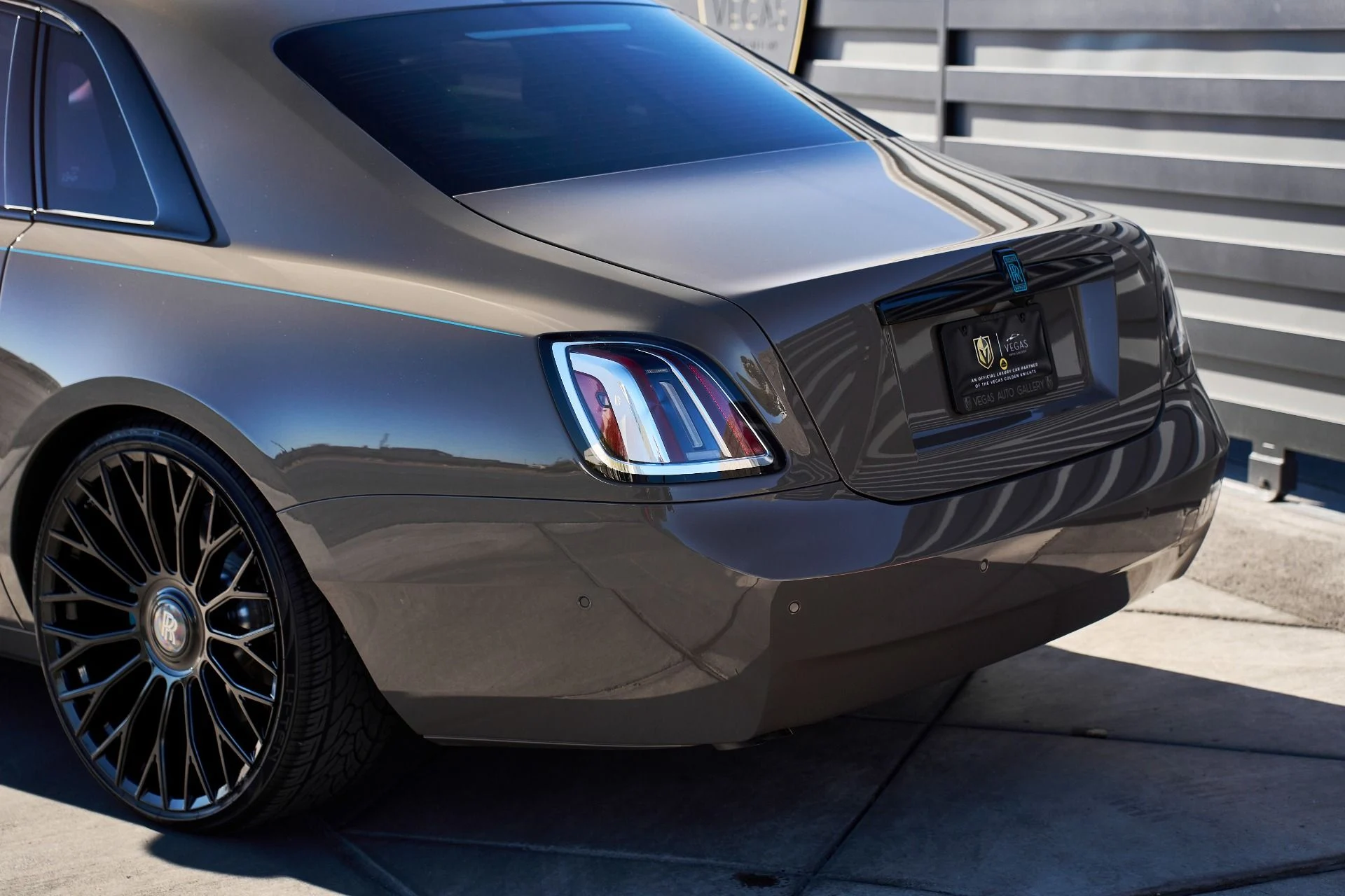 mph010_3071108815_Used_2025_Rolls_Royce_Ghost_Base_1765592152_43e1ae82f4