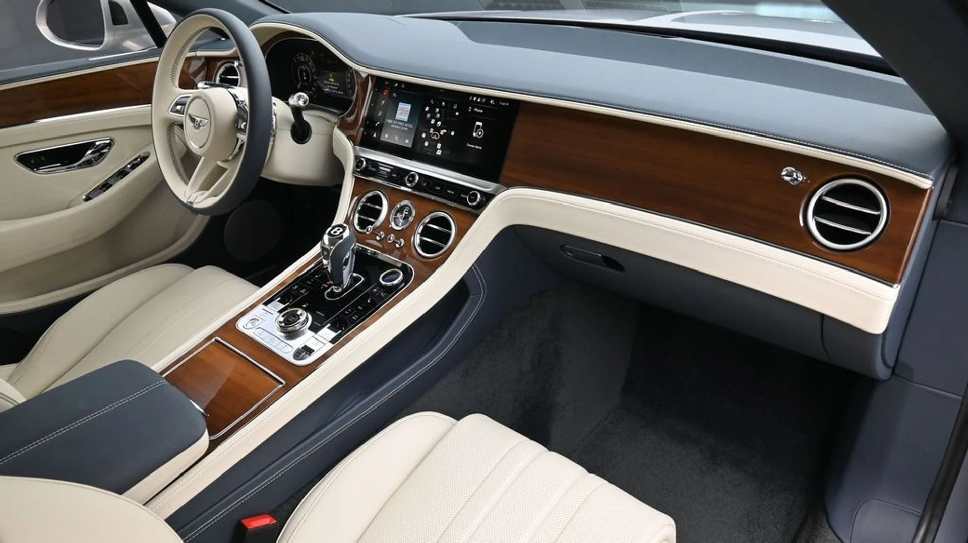 mph010_3071739144_530d1fe7a81b69bbde9bf5a9751ac326x_f53dff198d