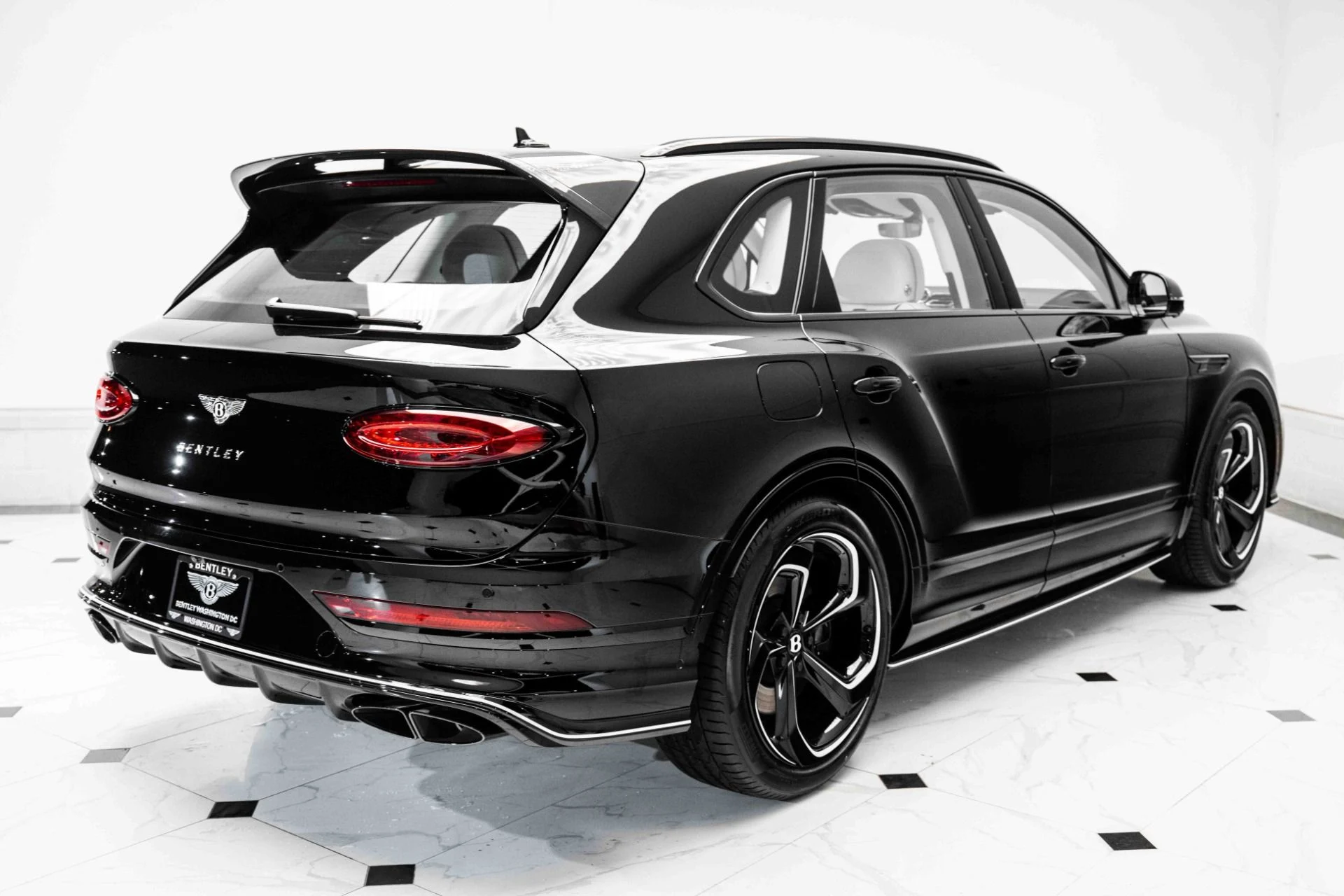 mph010_3075769764_Used_2024_Bentley_Bentayga_S_V8_1721581945_9c2777d363