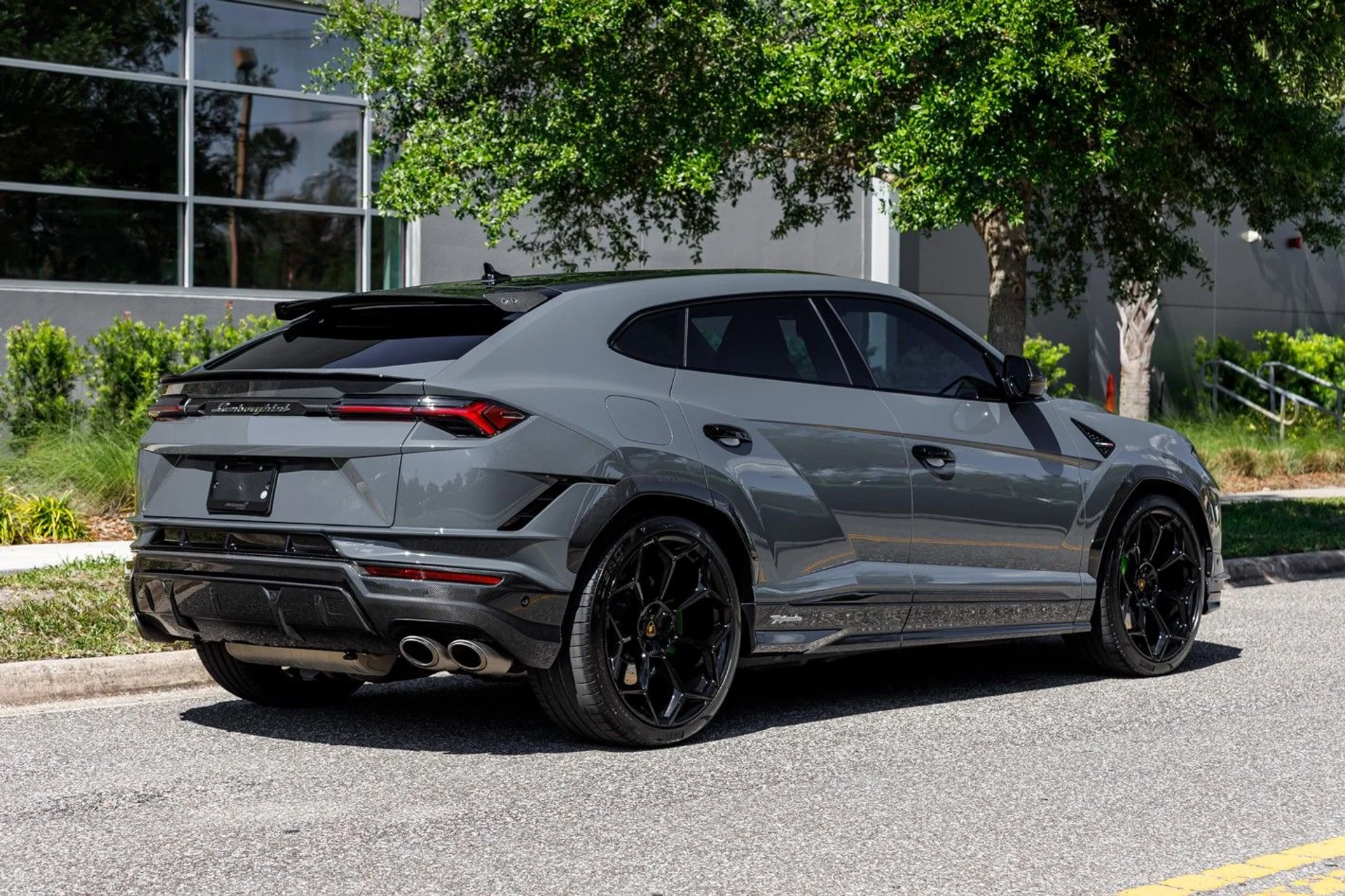 mph010_3076729062_667_p11_l_55861257ce