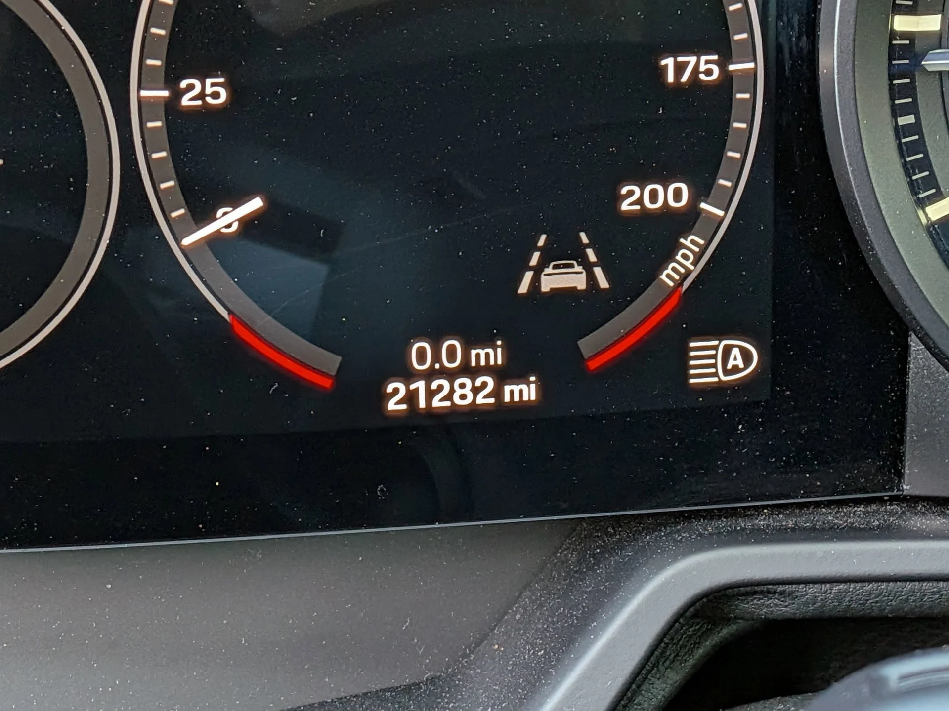 mph010_3076952554_7cd96de6272958254d021cbe08094c4ex_4332067aba