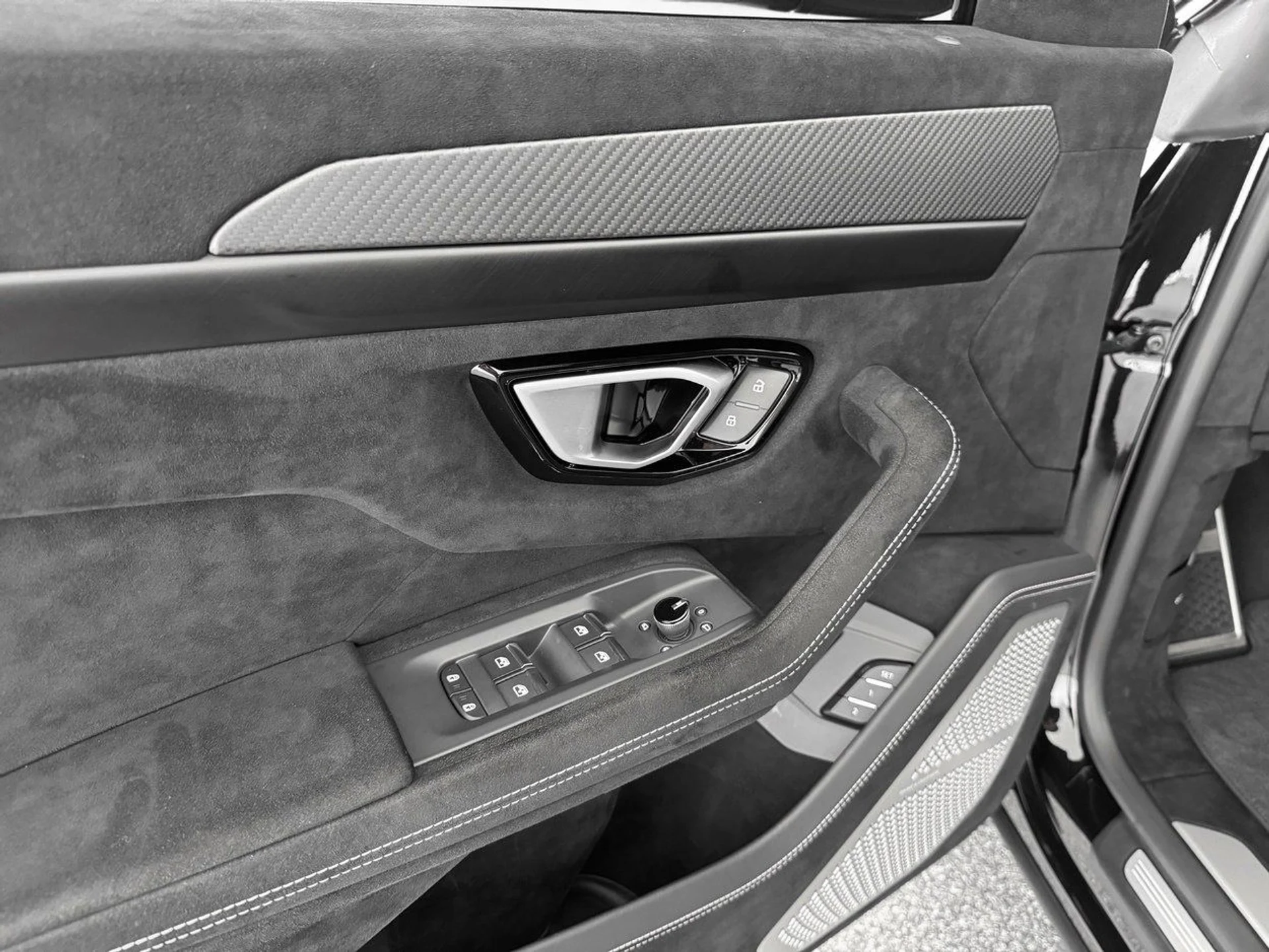 mph010_3079355200_7443c6c4b3505f9f217c66ce06df726fx_6bc9558dba