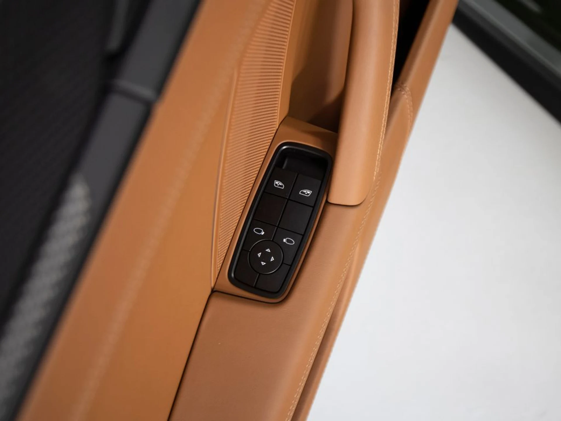 mph010_309242341_1d9339fbf0d4088e6043444494e19f22x_6140195067