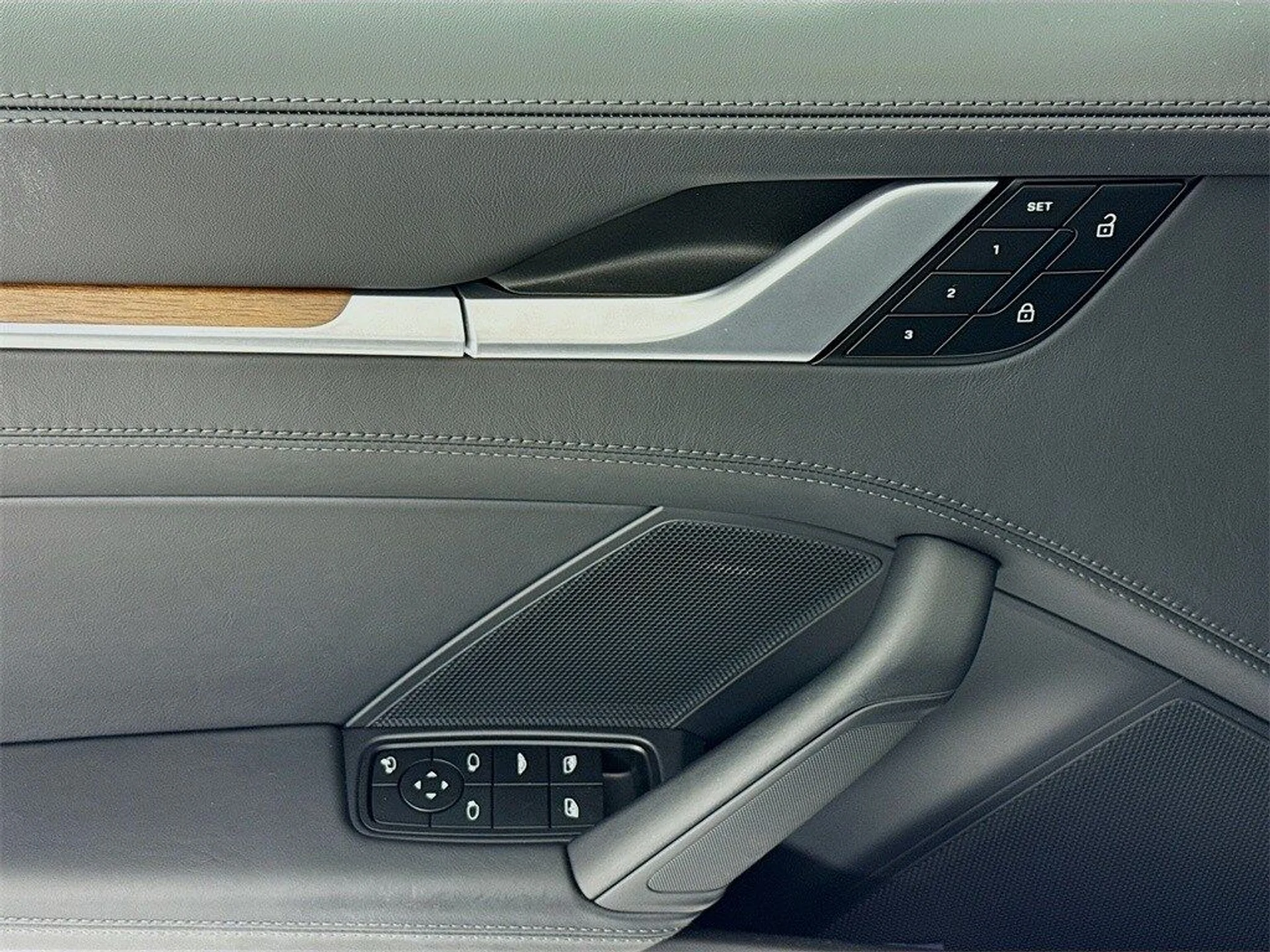 mph010_309466192_069f5e3d84f1096044f91802d1c33986x_ff5558a3c7