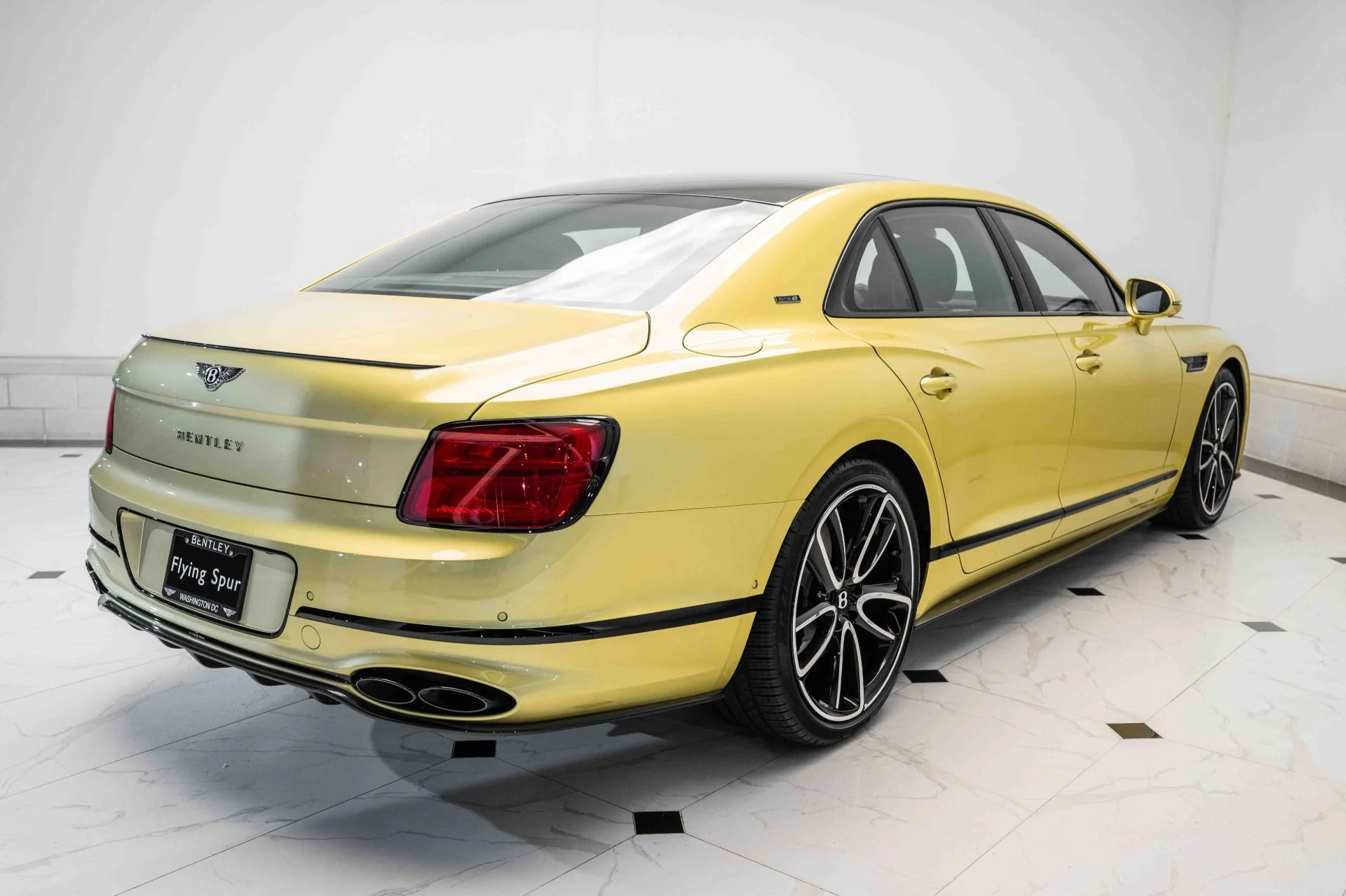 mph010_309870487_Used_2024_Bentley_Flying_Spur_Edition_8_1721508195_1af2e30d78