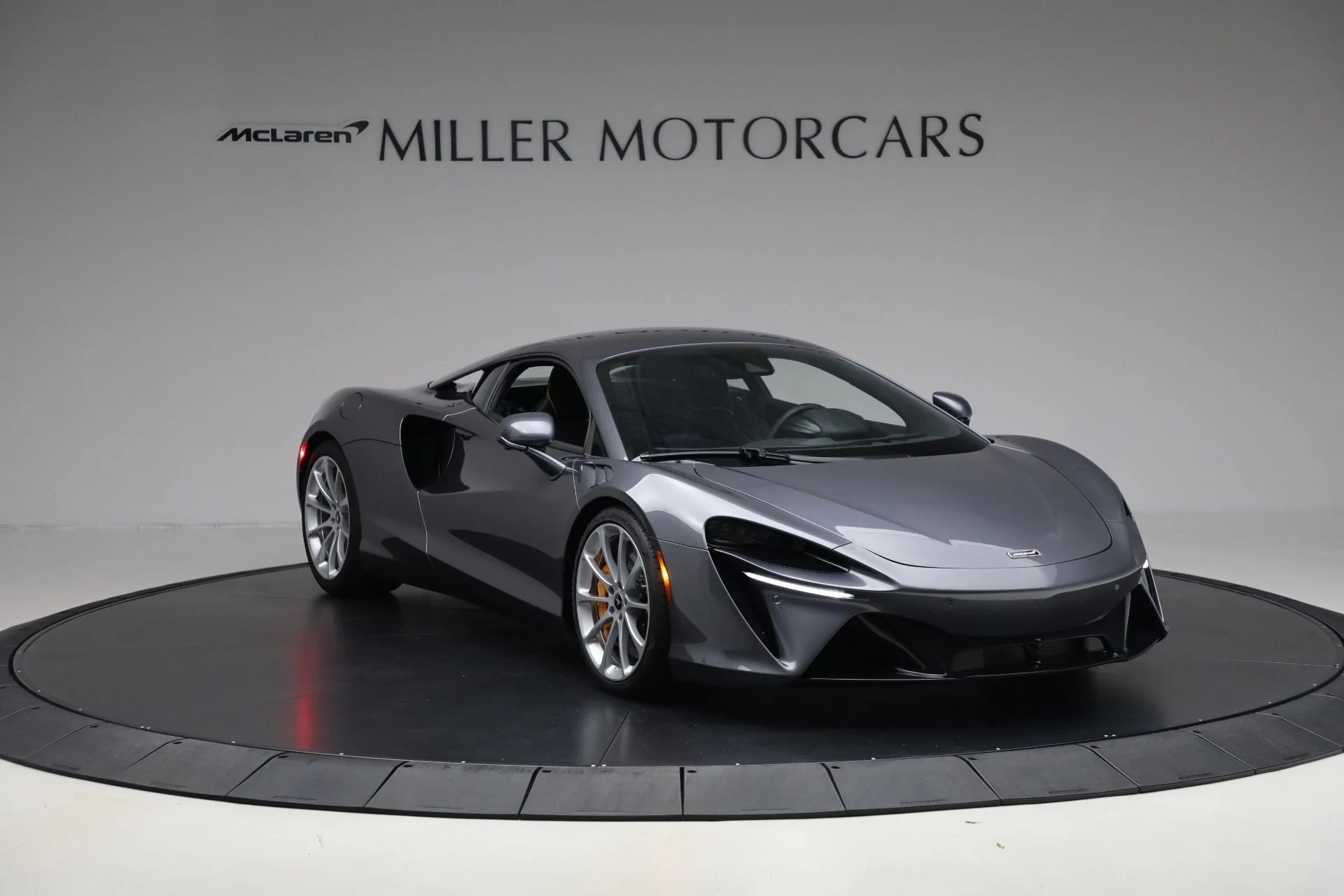 mph010_310264287_Used_2024_Mc_Laren_Artura_Vision_bbd55427e7