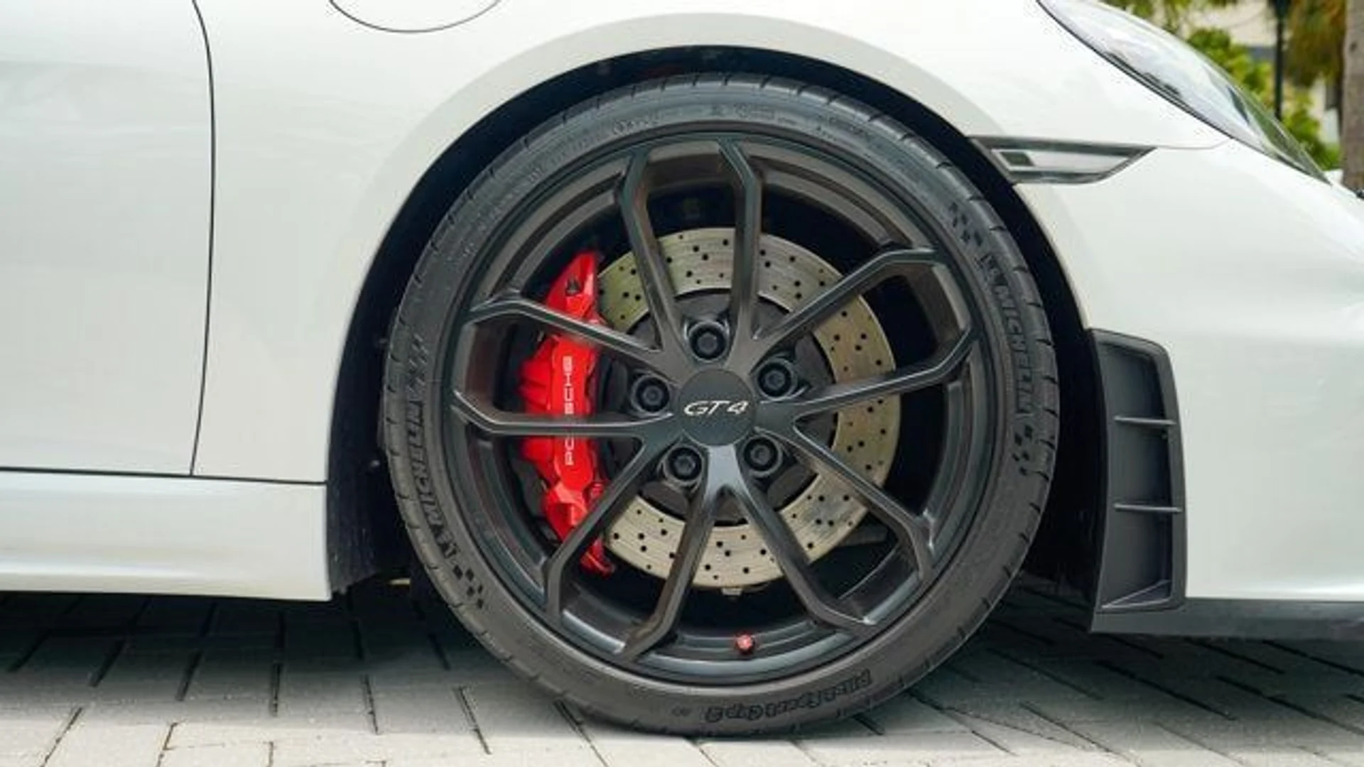 mph010_3109095511_used_2020_porsche_718_cayman_gt4coupe_14354_22875819_11_640_3623d1486f