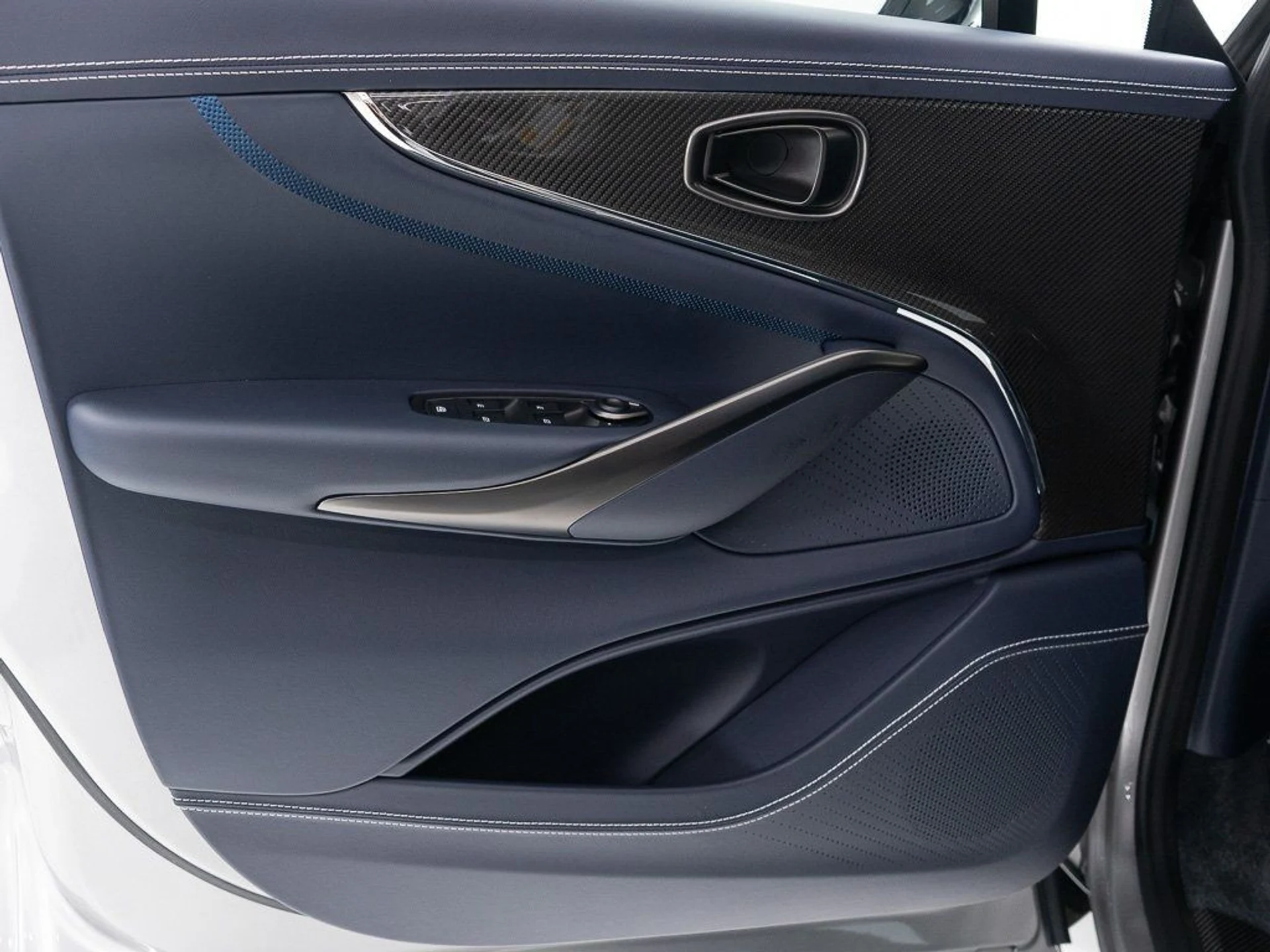 mph010_3113938707_0766013c13bb02b5b25082c2b3e6ccd1_a3f2bab616