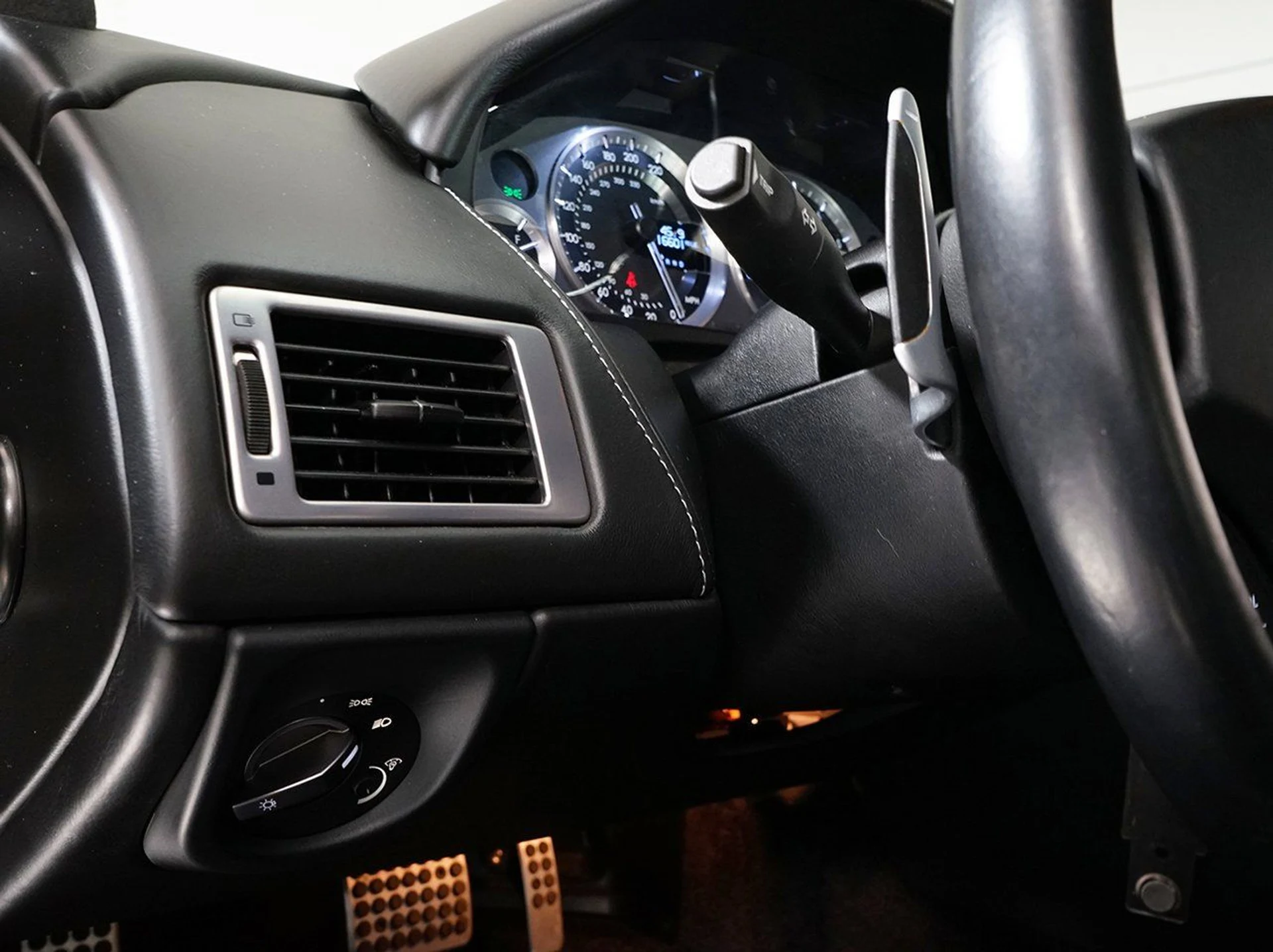 mph010_3115162154_5908f2a4df1804fb7f2640b0b6f0843c_4daf0edd00