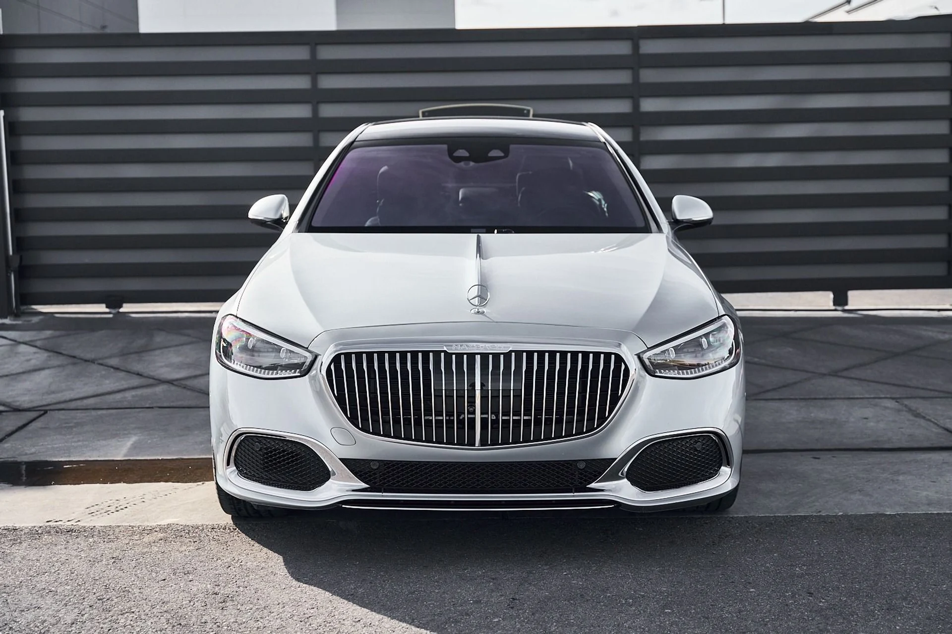 mph010_312133113_Used_2021_Mercedes_Benz_S_Class_Maybach_S_580_1771643093_c138497558