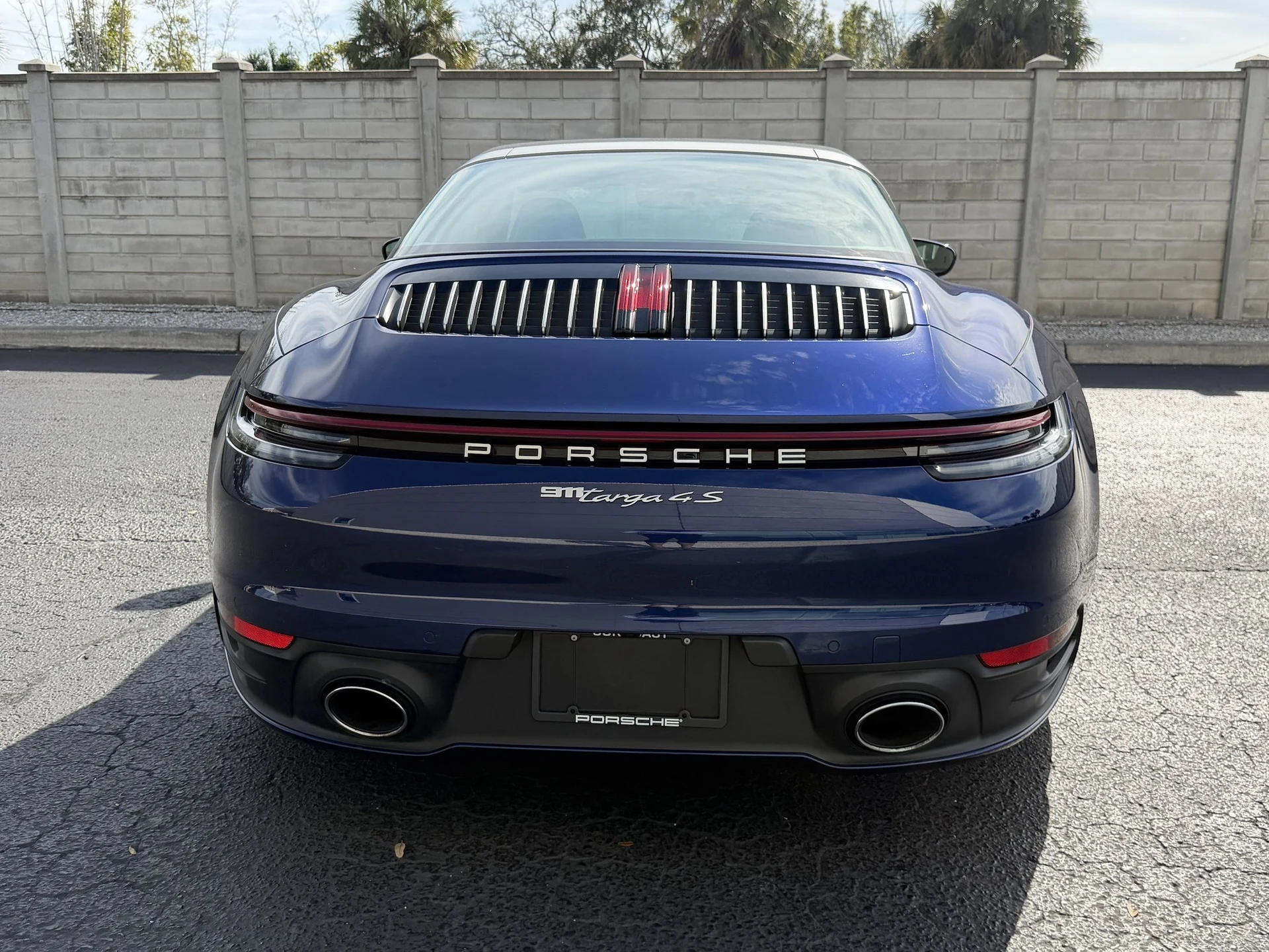 mph010_312350463_4d8ebb8a063095da901d80bb4a11d42fx_2ca6f41829