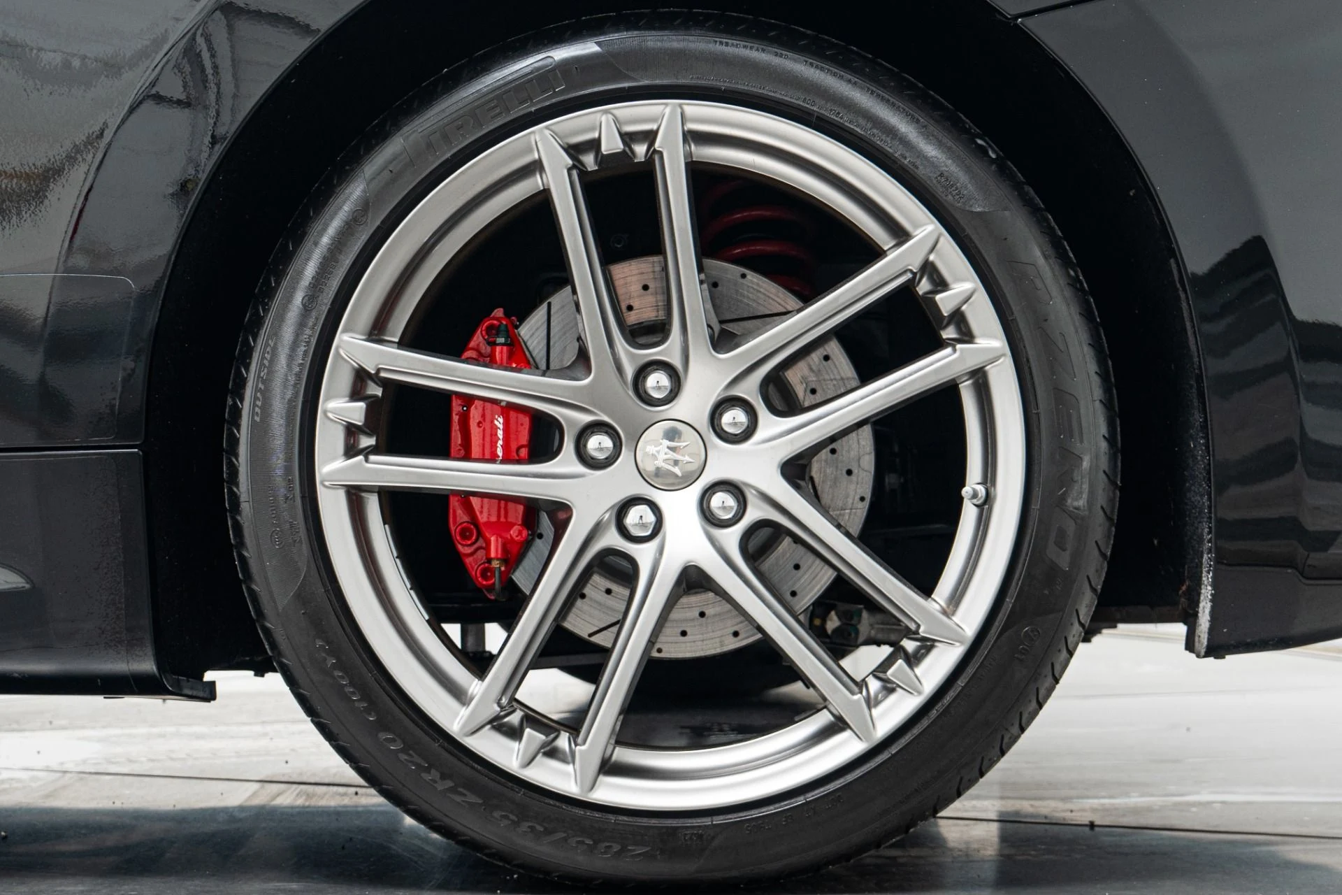 mph010_3124679347_Used_2014_Maserati_Gran_Turismo_Convertible_MC_Special_Order_Paint_Sport_Exhaust_1776271961_d1250c8d20