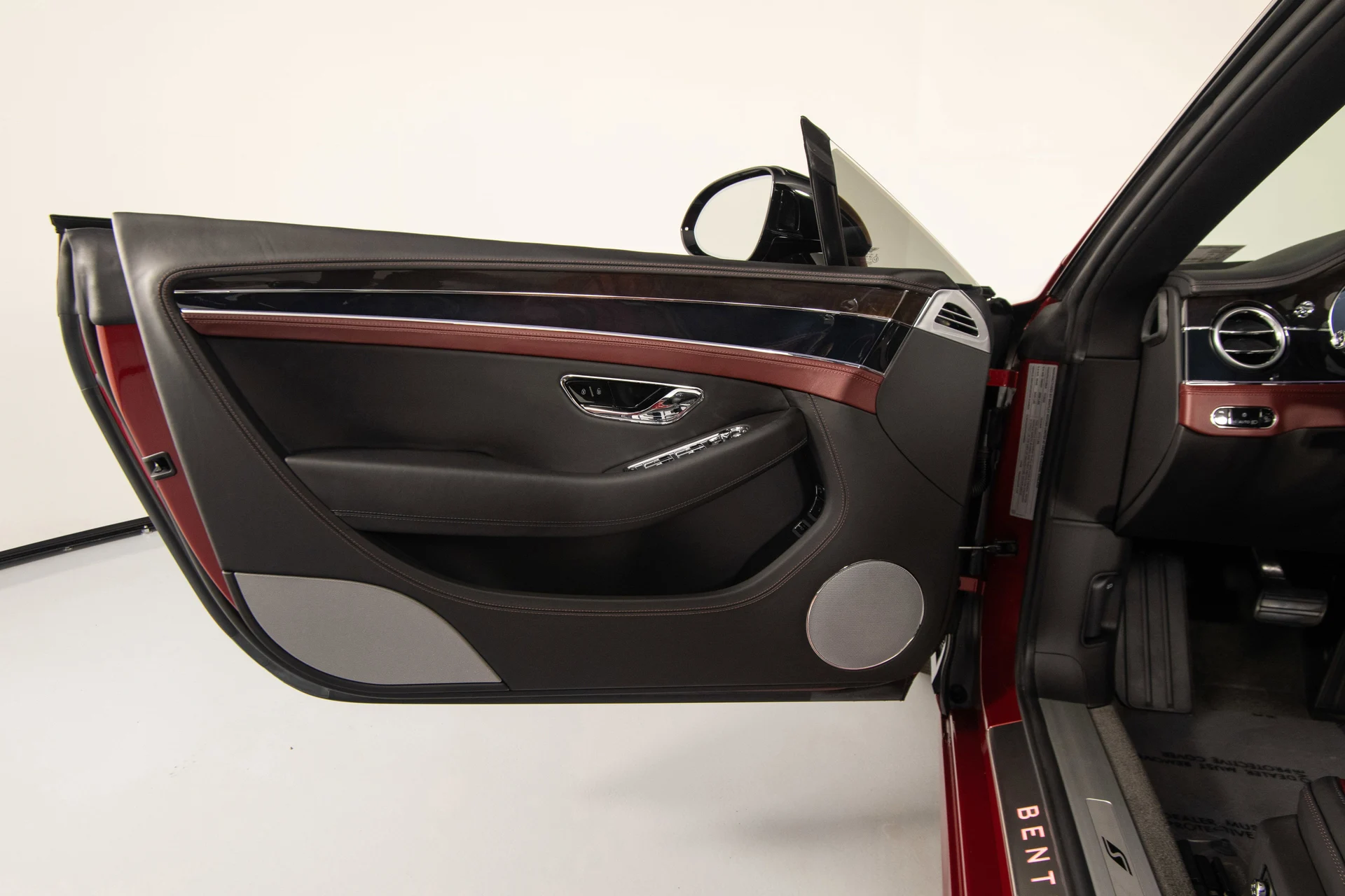 mph010_3126842462_cae4fe77a3034b3dac09ca1fca5b25df_2ede333eda