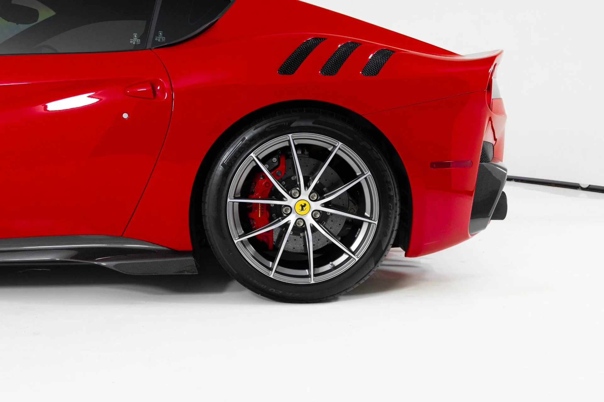 mph010_3134533530_Used_2017_Ferrari_F12_TDF_1760045674_3f1184c013
