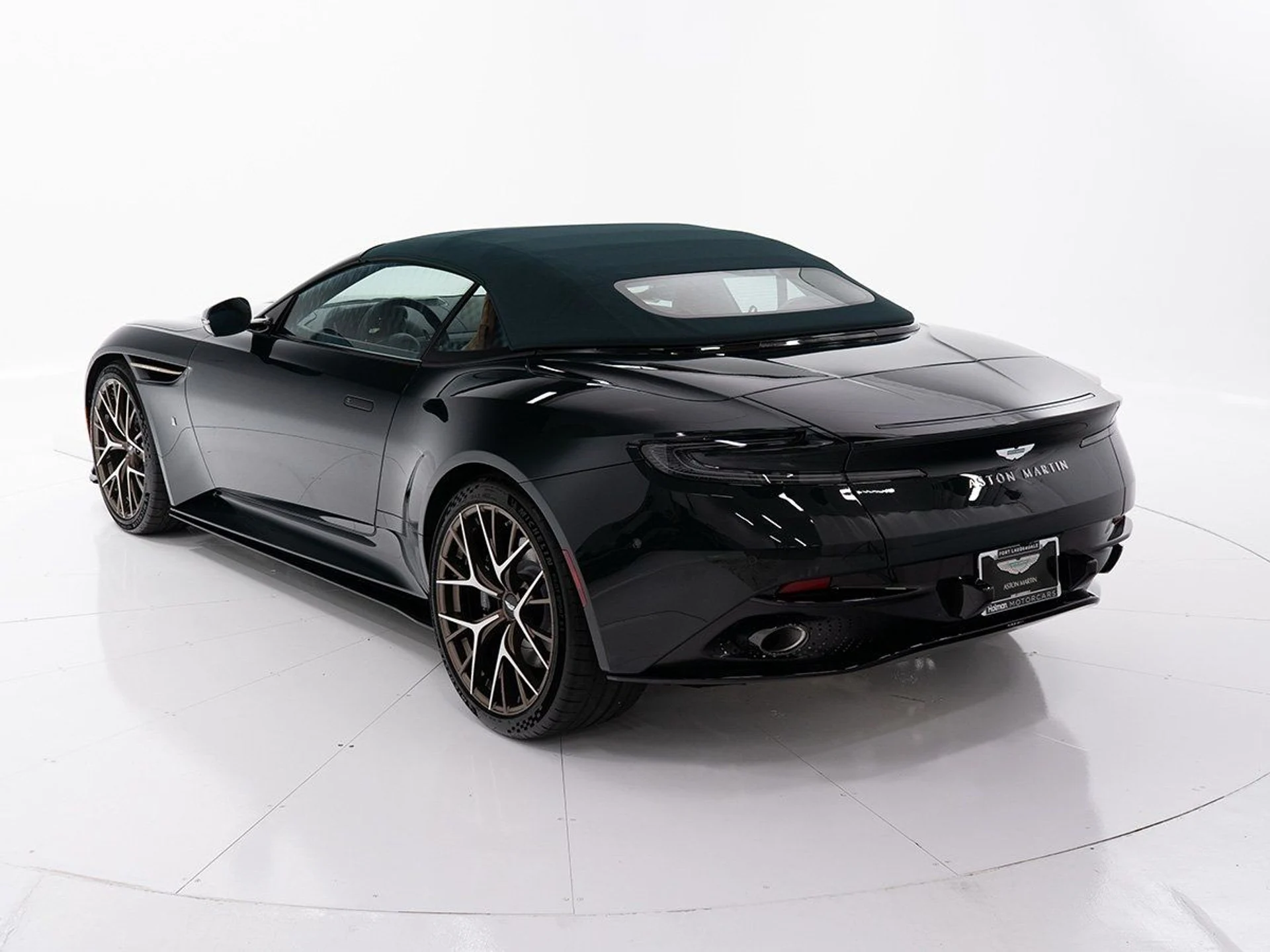 mph010_313851706_2713df930bbb3931513d38ab8e996515_ee834872cb