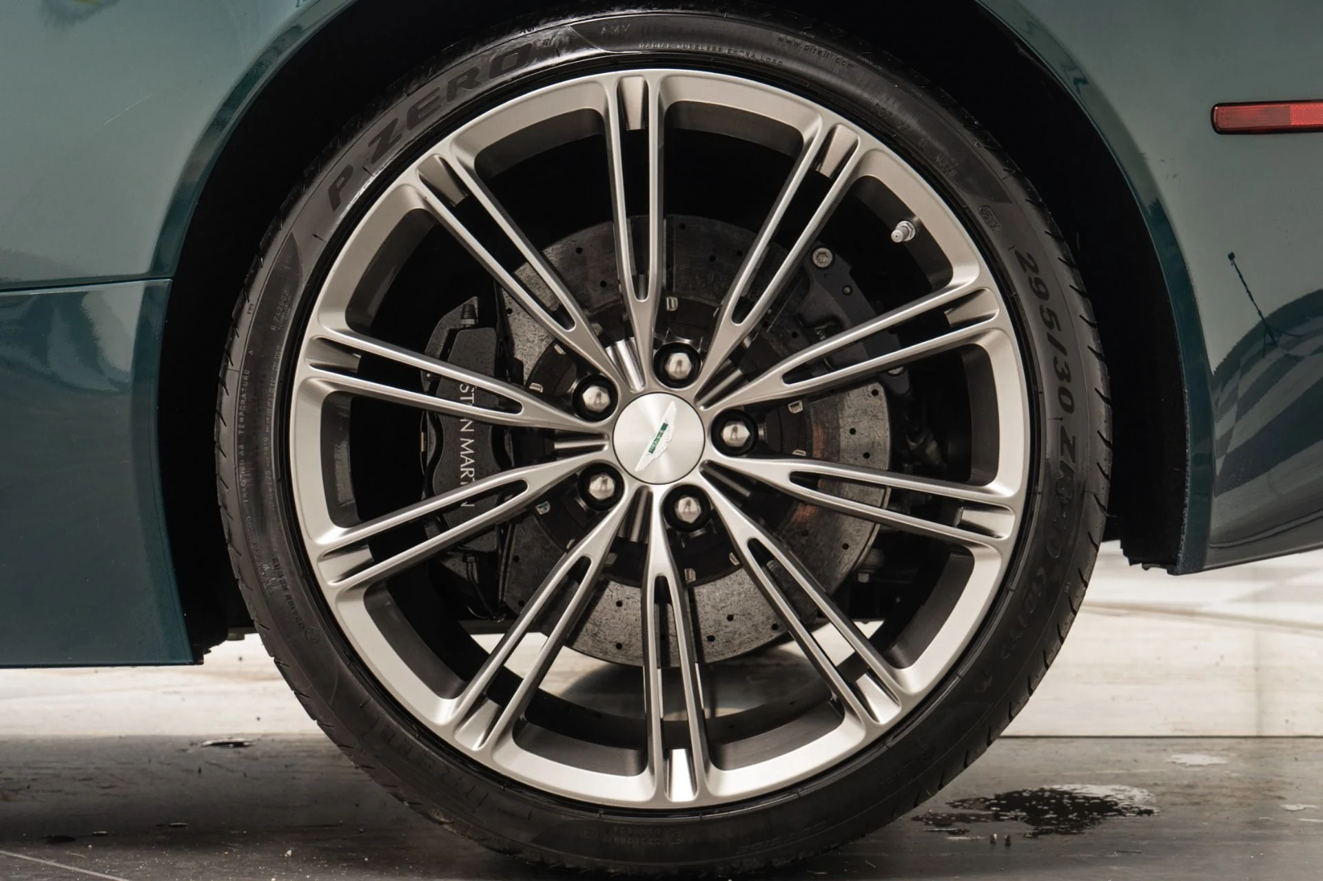mph010_3144413687_Used_2015_Aston_Martin_DB_9_Volante_1759413390_ef8c14362a